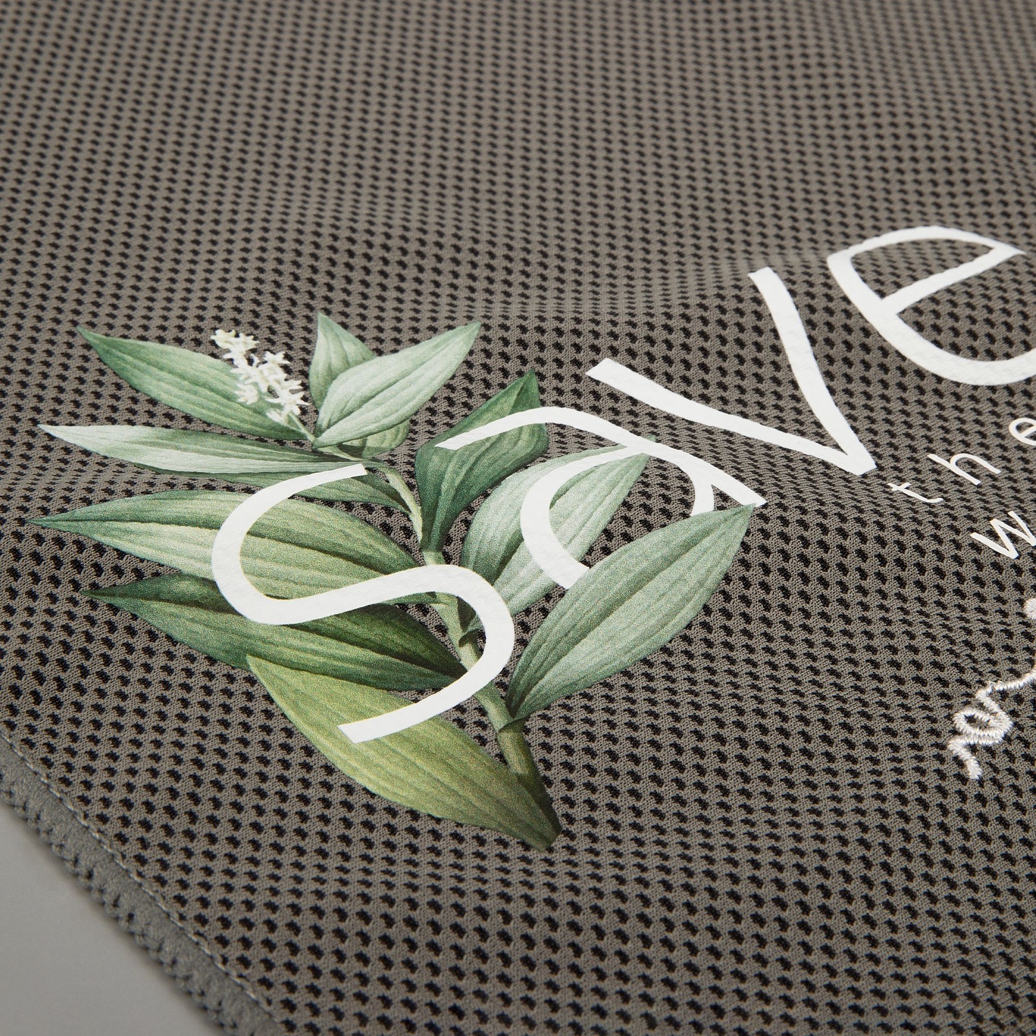 Охлаждающее полотенце Baffin, серое с логотипом