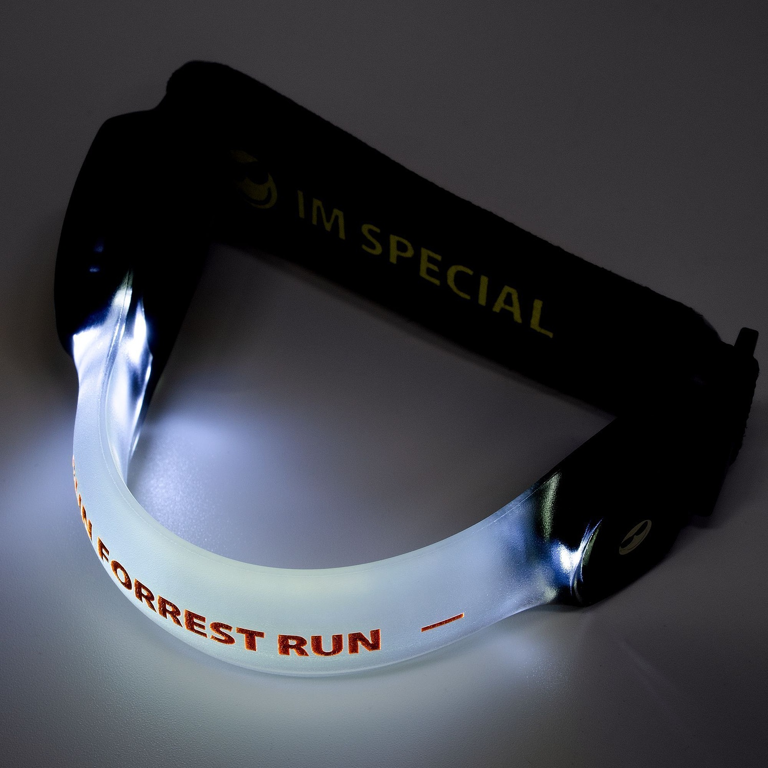 Фонарик — маячок безопасности Forrest Run, черный