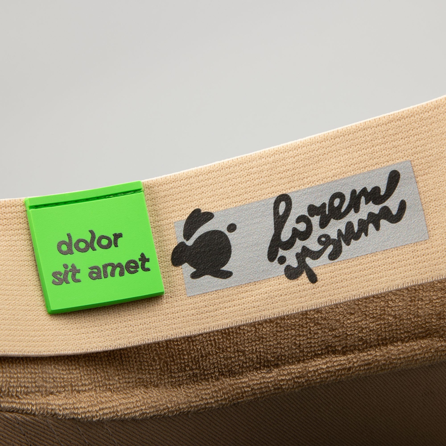 Козырек Viseros, бежевый с логотипом