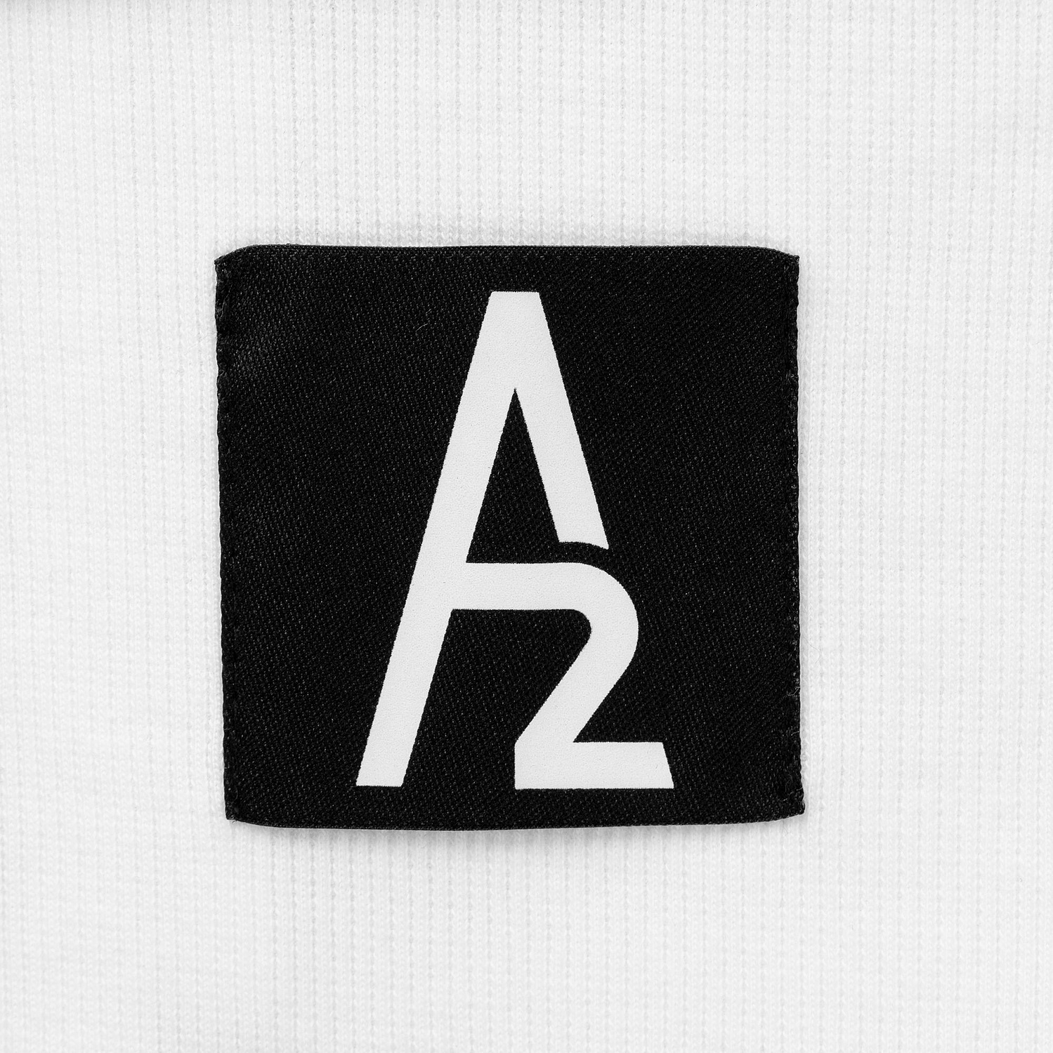 Майка унисекс Neofit, молочно-белая с логотипом