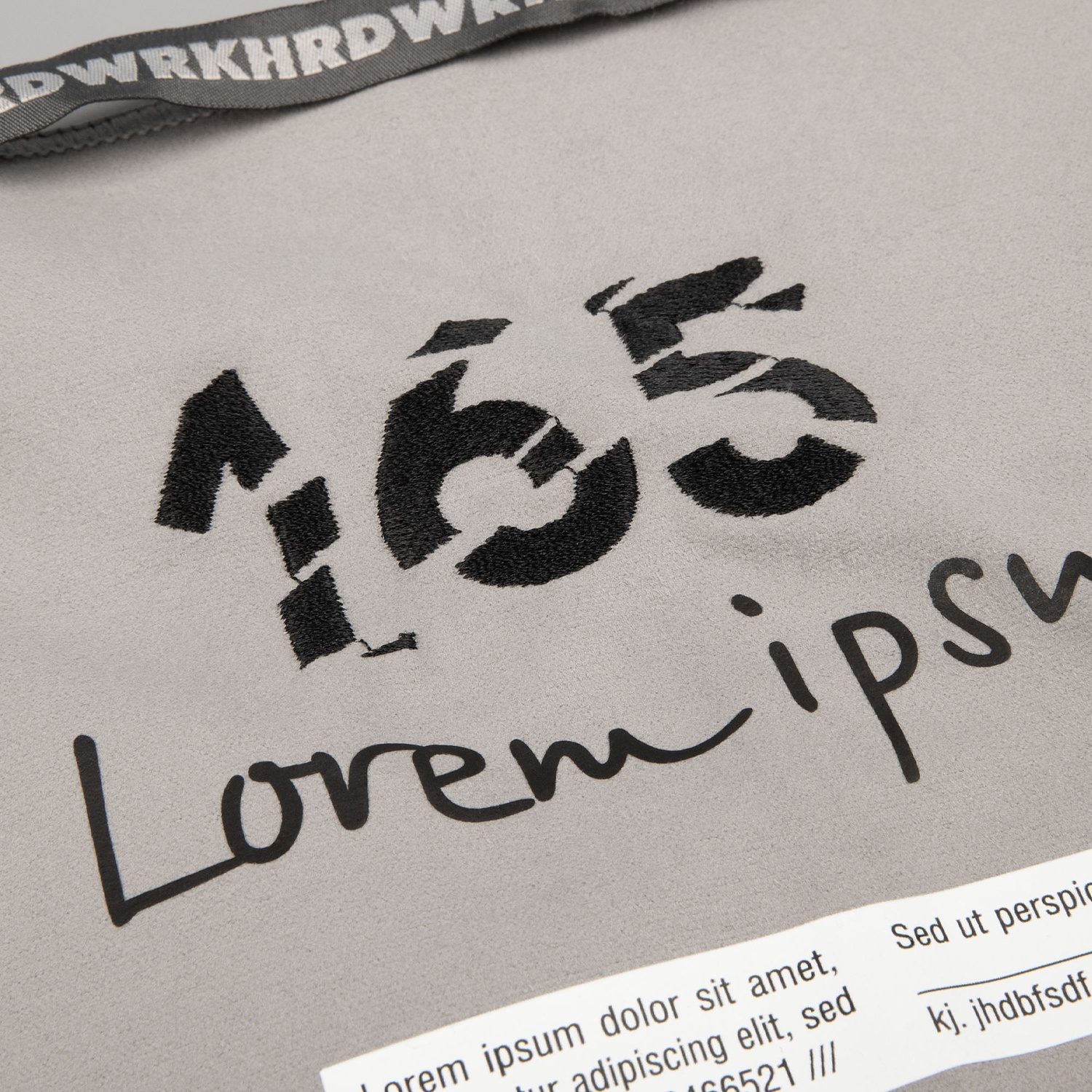 Полотенце спортивное Hard Work, серое с логотипом