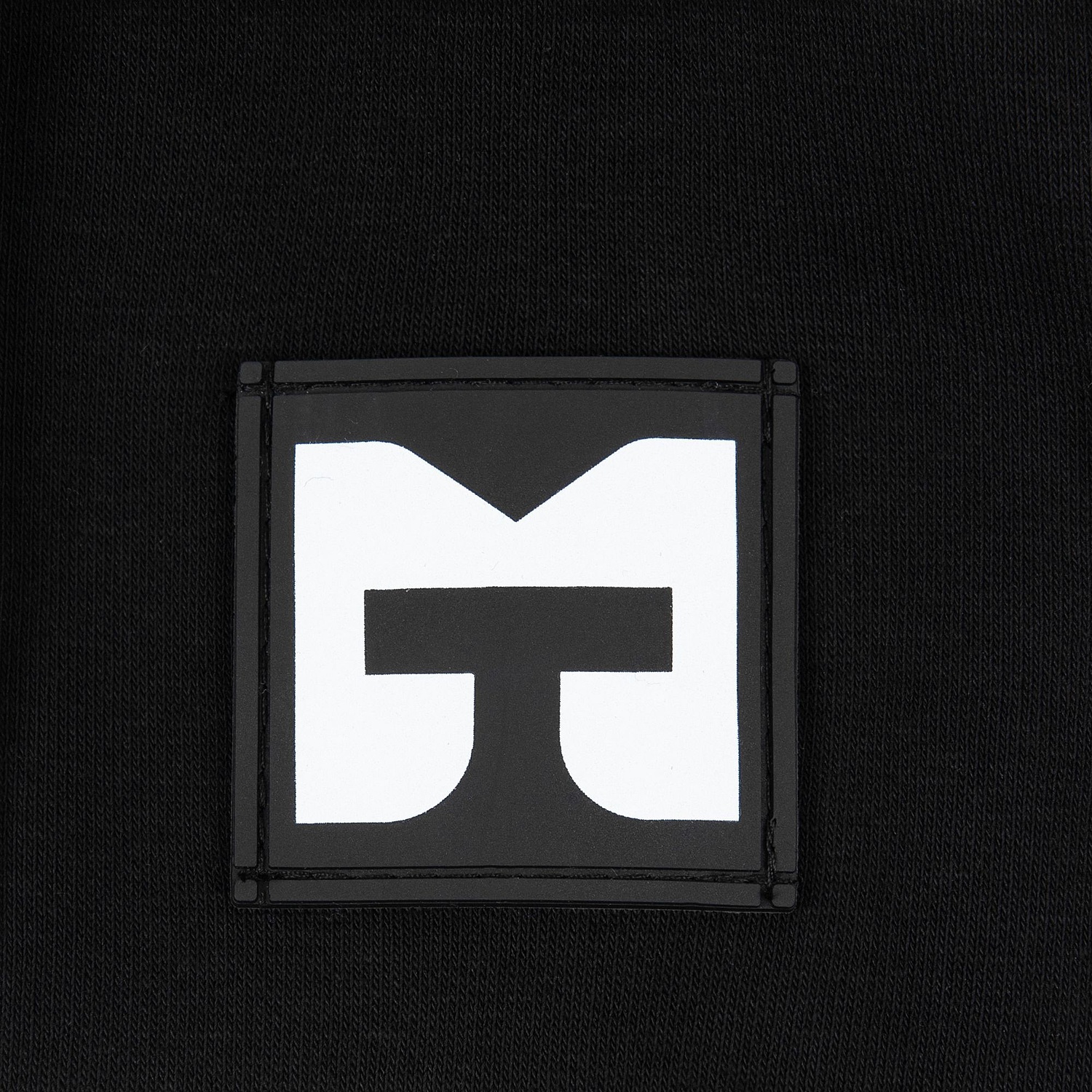 Лейбл из ПВХ Dzeta, L, черный с логотипом