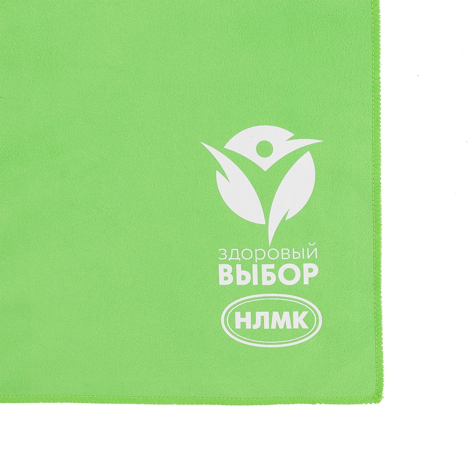 Спортивное полотенце Atoll Medium, зеленое яблоко с логотипом