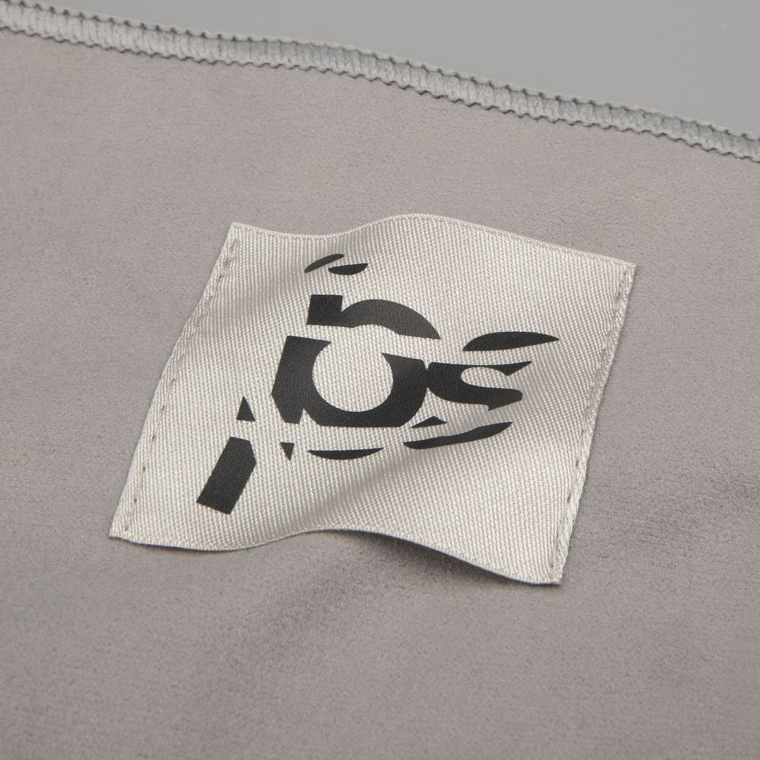 Лейбл тканевый Epsilon, L, светло-серый с логотипом