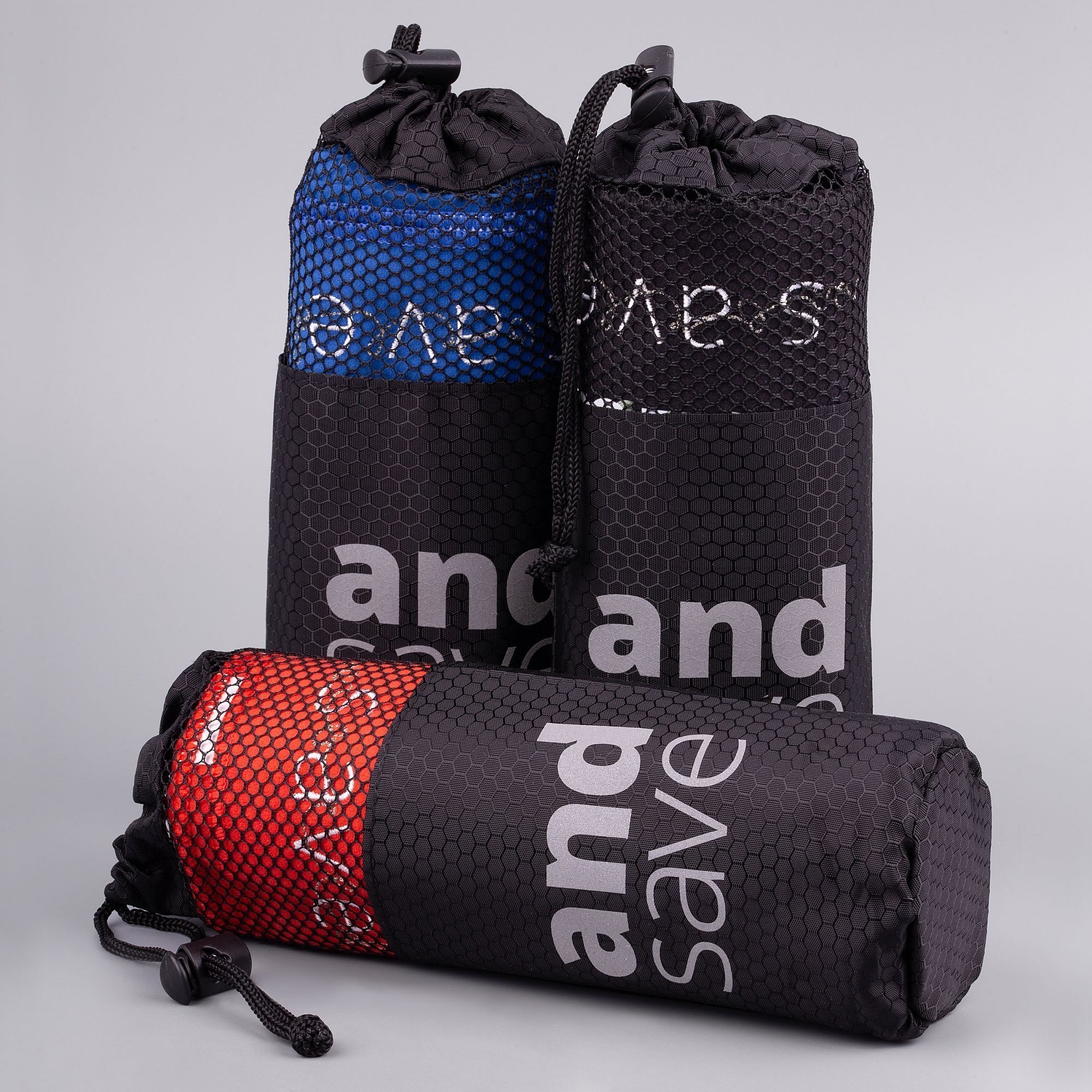 Полотенце спортивное Snaab, красное с логотипом