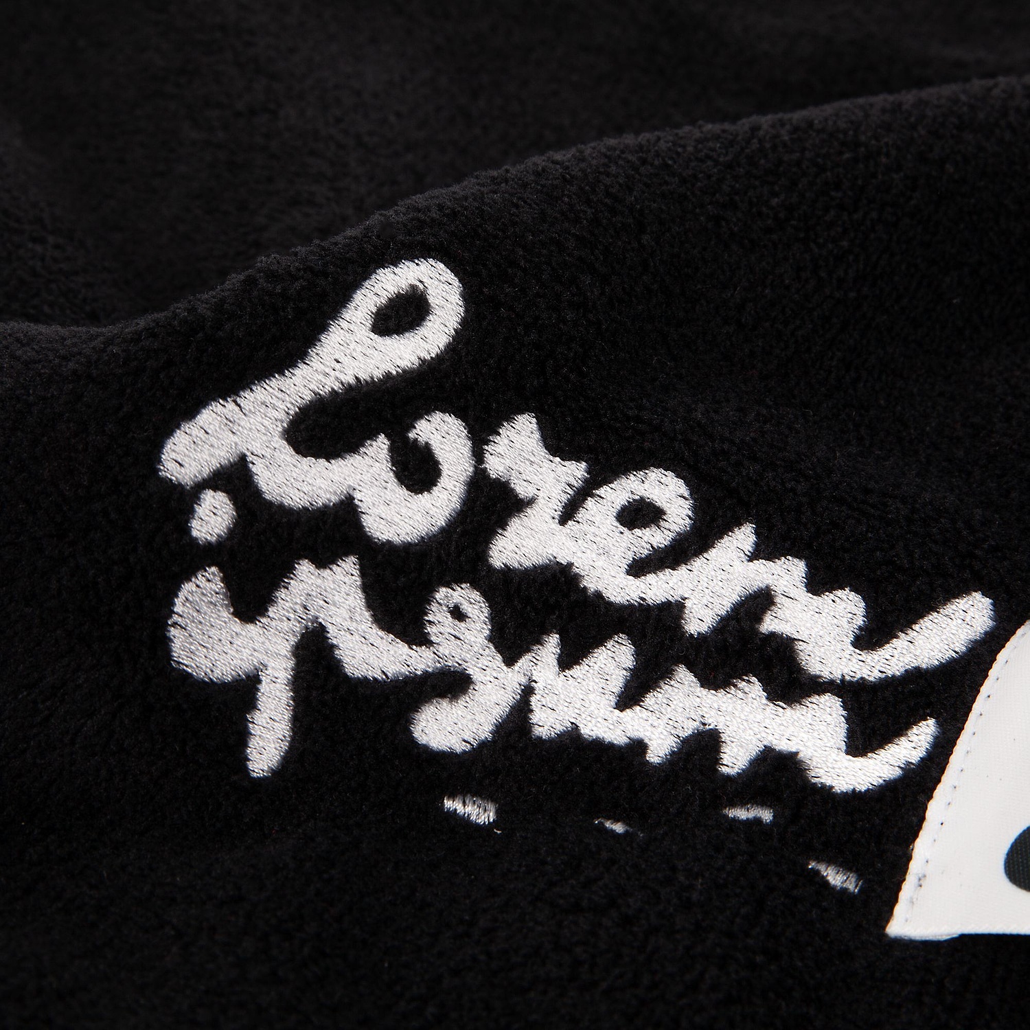 Плед Plush, черный с логотипом