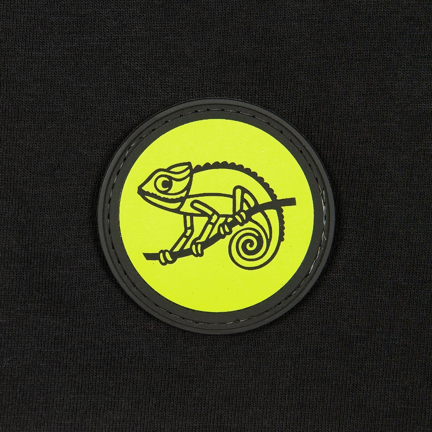 Лейбл из ПВХ Dzeta Round, L, черный с логотипом