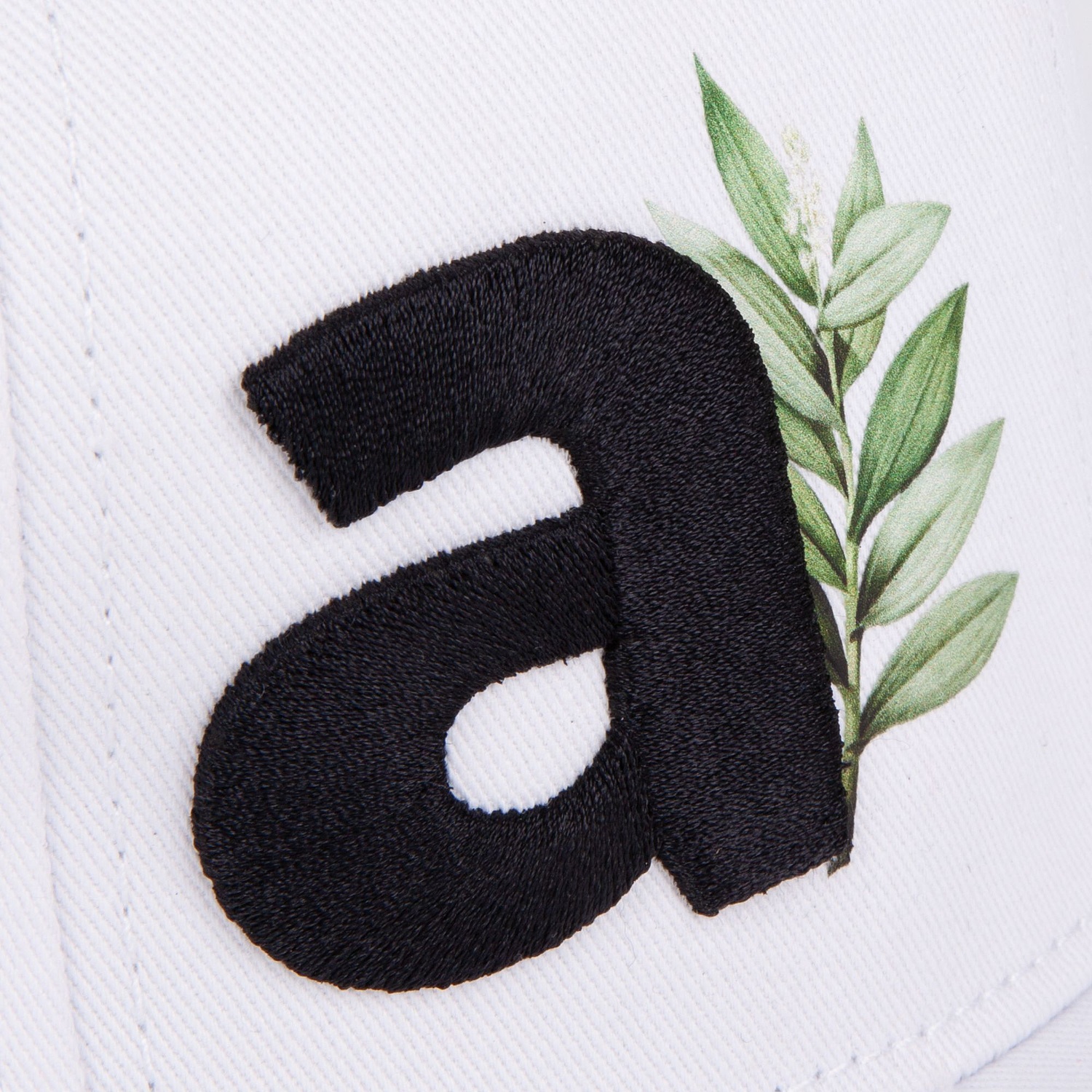 Бейсболка C2, белая с логотипом