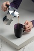 Кружка Bright Tulip, матовая, черная с фиолетовым с логотипом