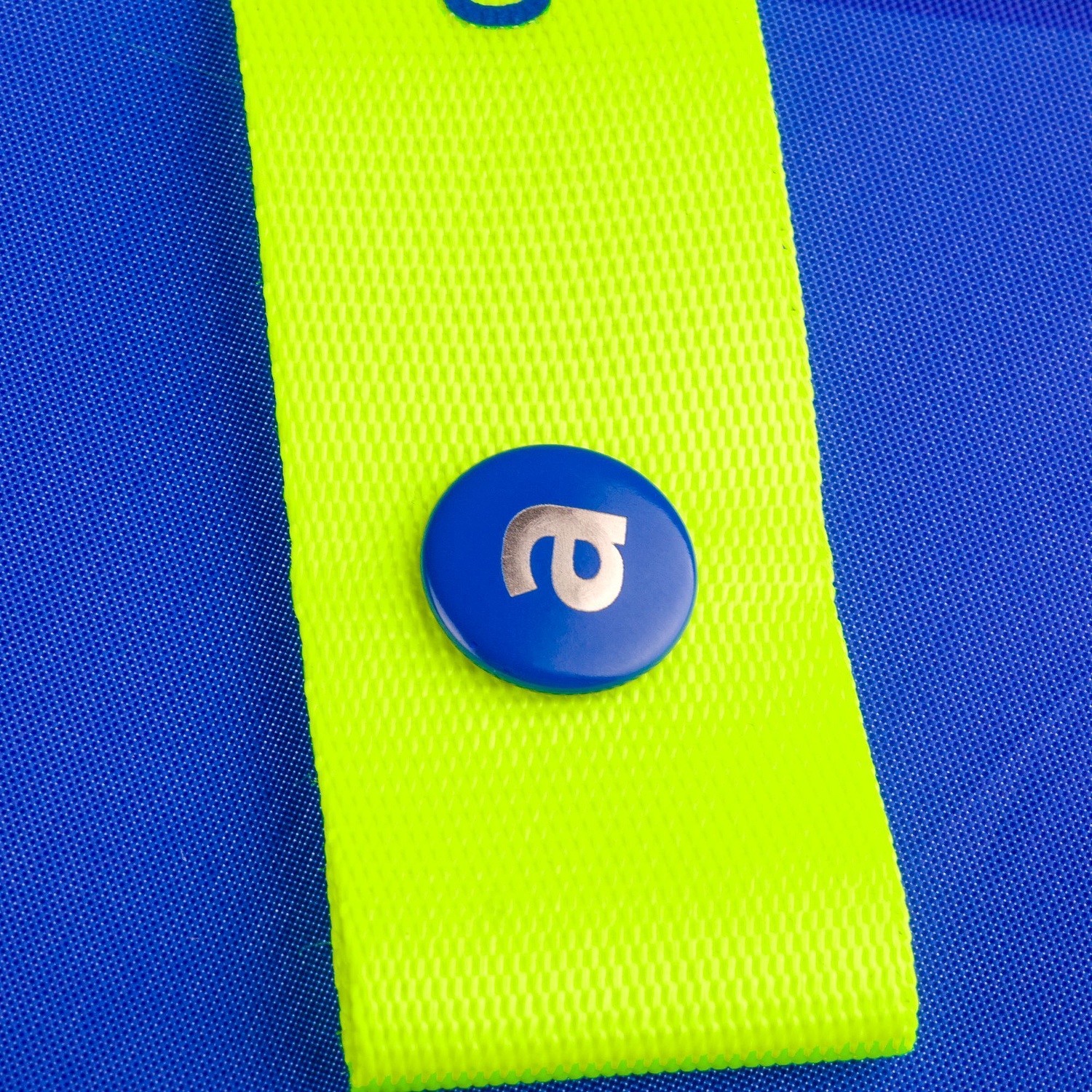 Кнопка Clavis, M, желтый неон с логотипом