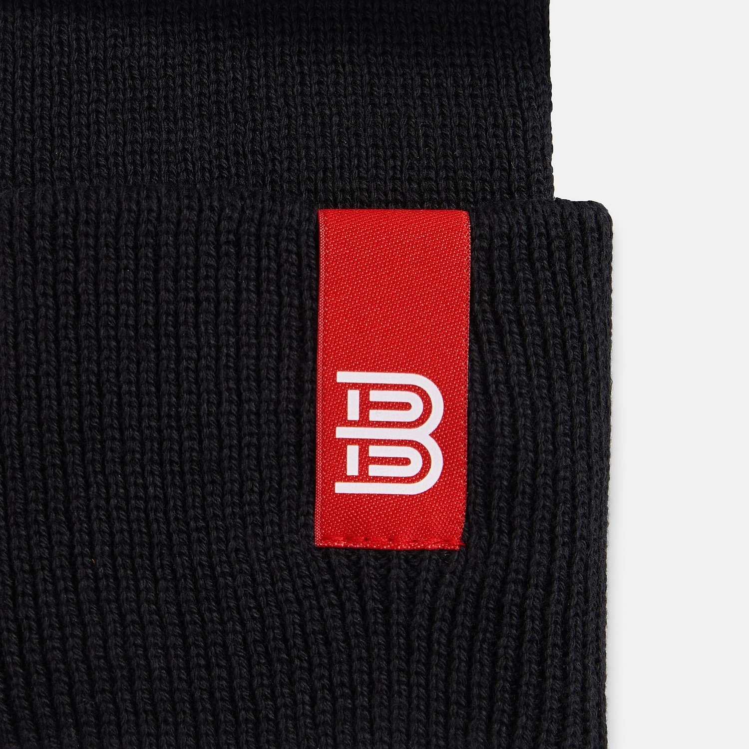 Шапка Urbanite, черная с логотипом