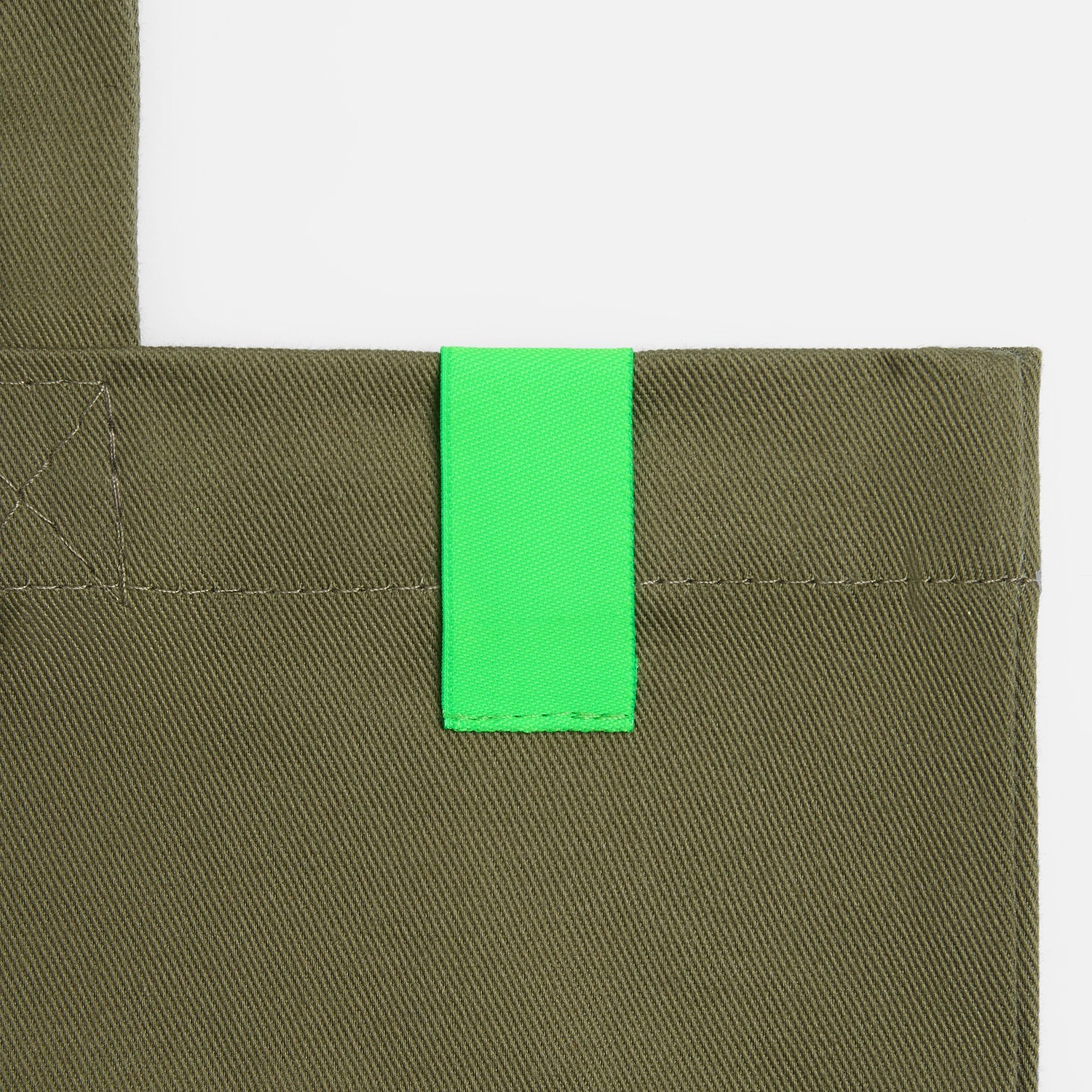 Лейбл тканевый Epsilon, S, зеленый неон с логотипом