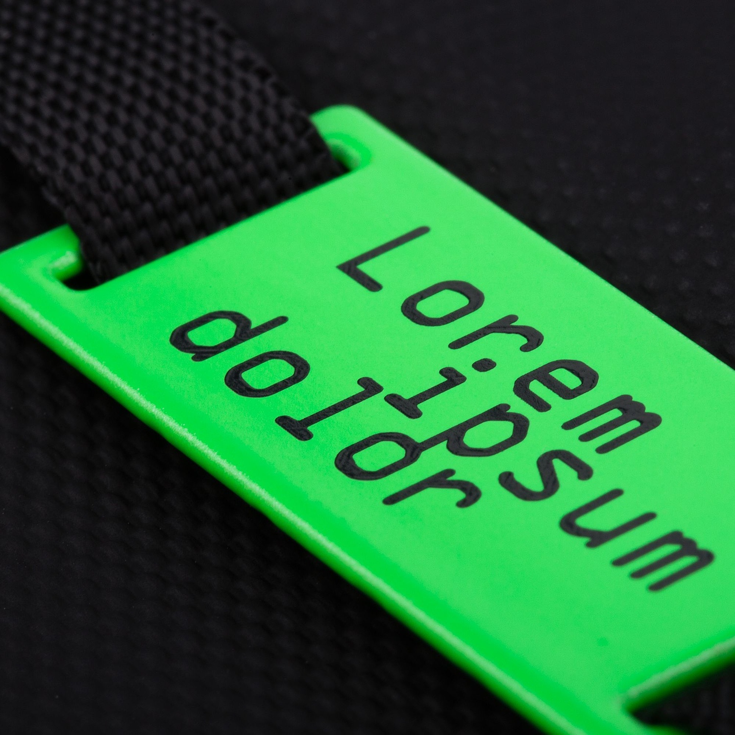 Сумка дорожная Altro, черная с логотипом