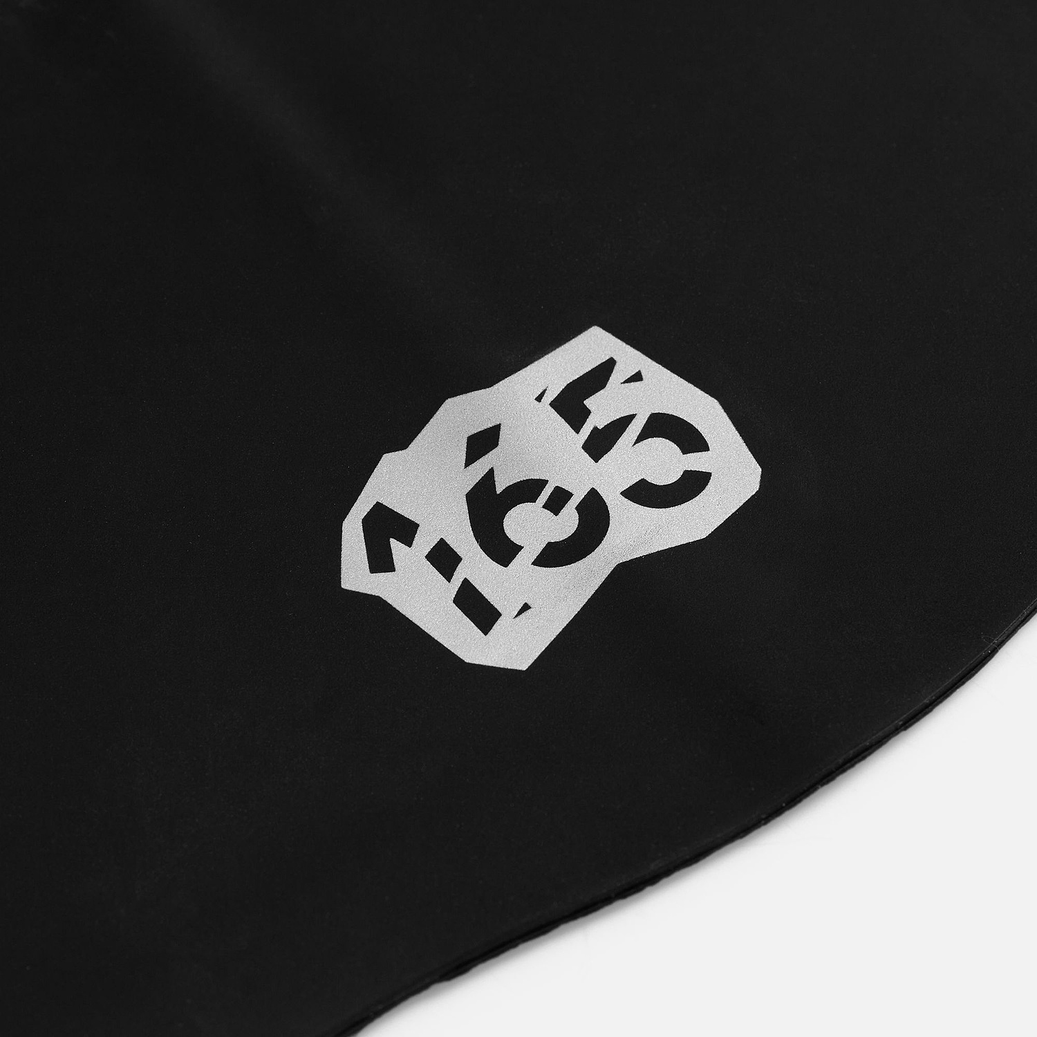 Шапочка для плавания Aquasana, черная с логотипом