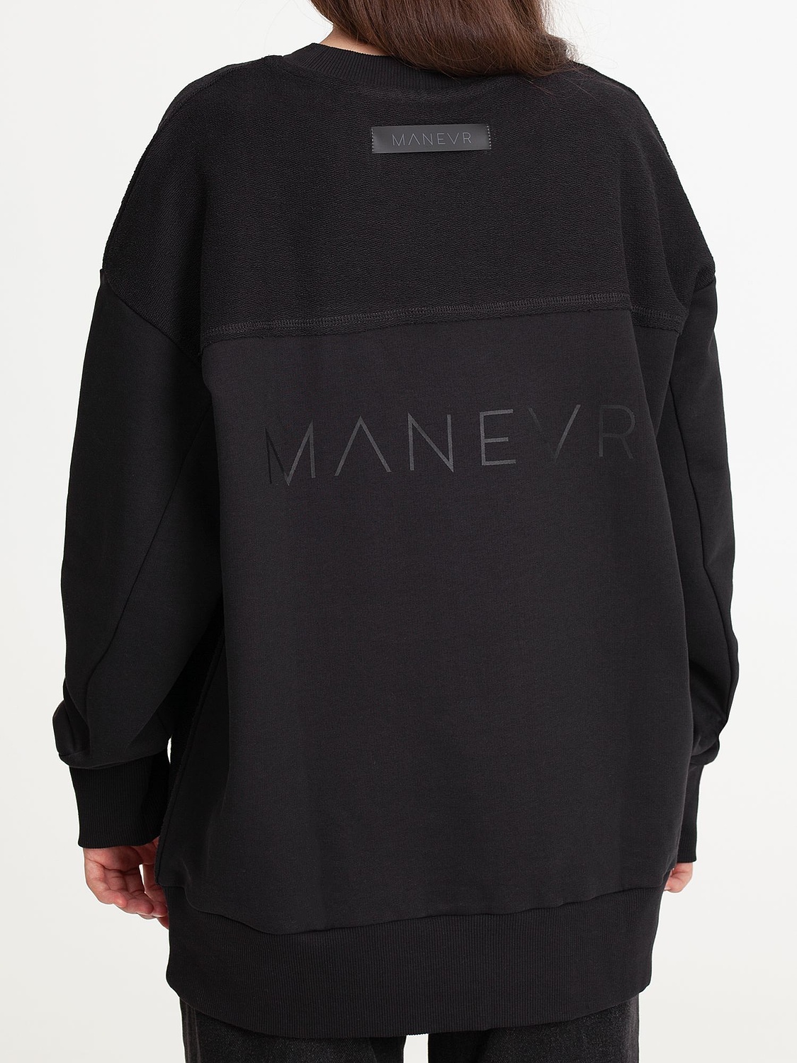 Свитшот оверсайз унисекс Vozduh, черный с логотипом