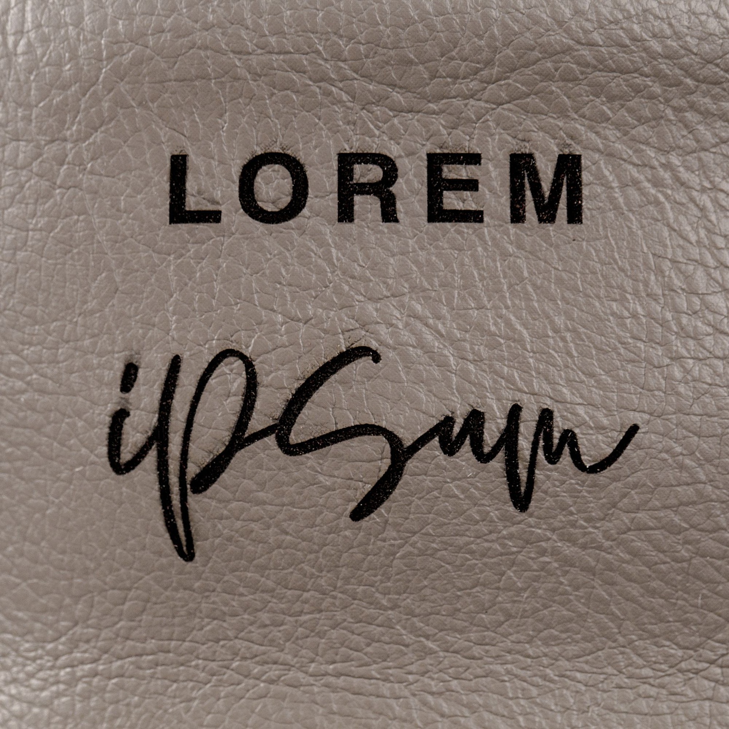 Дорожная косметичка Cubo, серая с логотипом