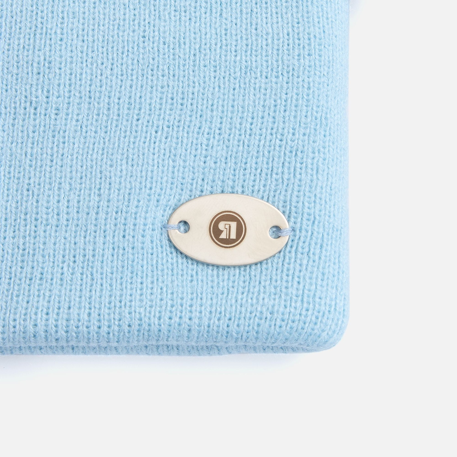 Шильдик металлический Alfa Oval, серебристый с логотипом