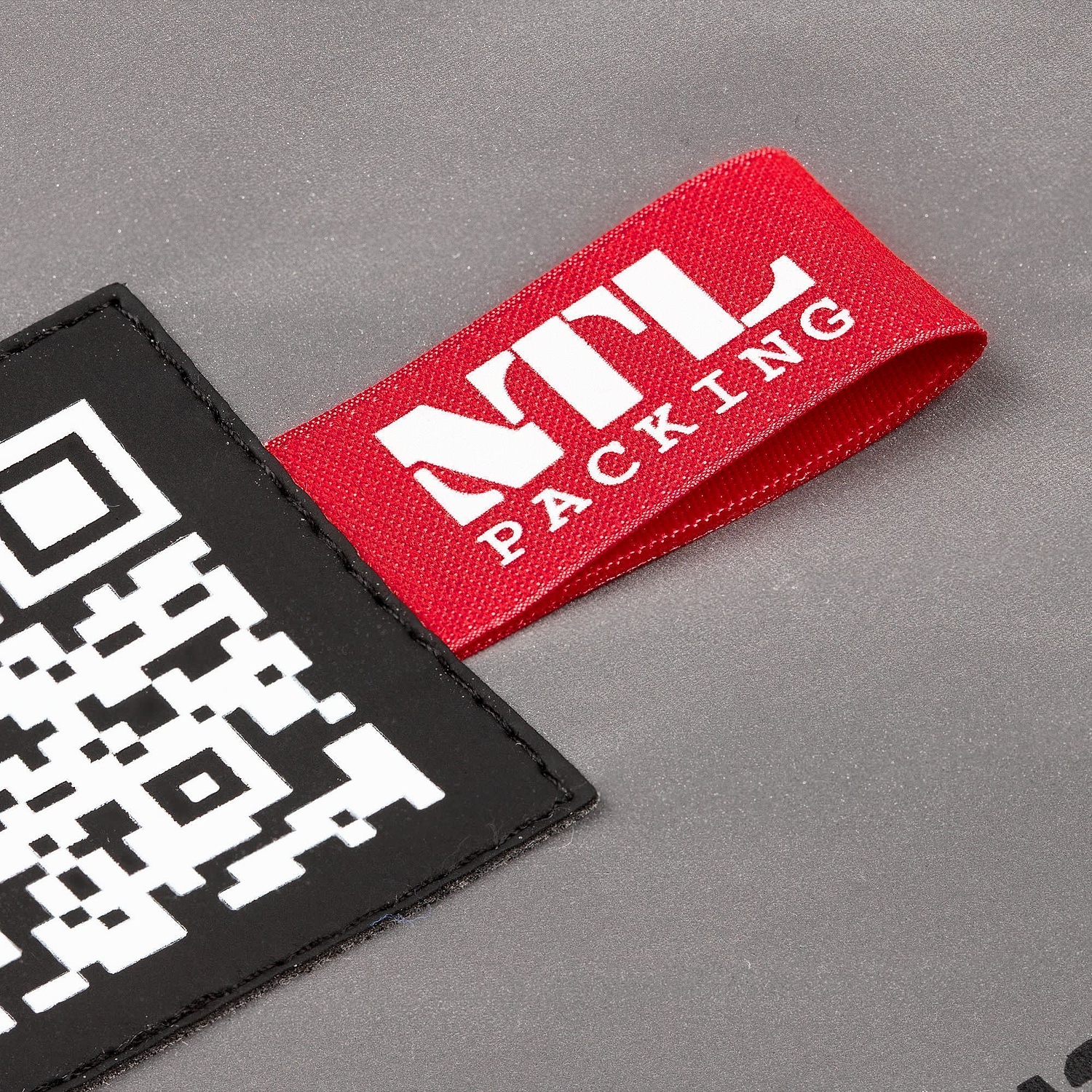 Лейбл Listra Soft Touch, L, черный с логотипом