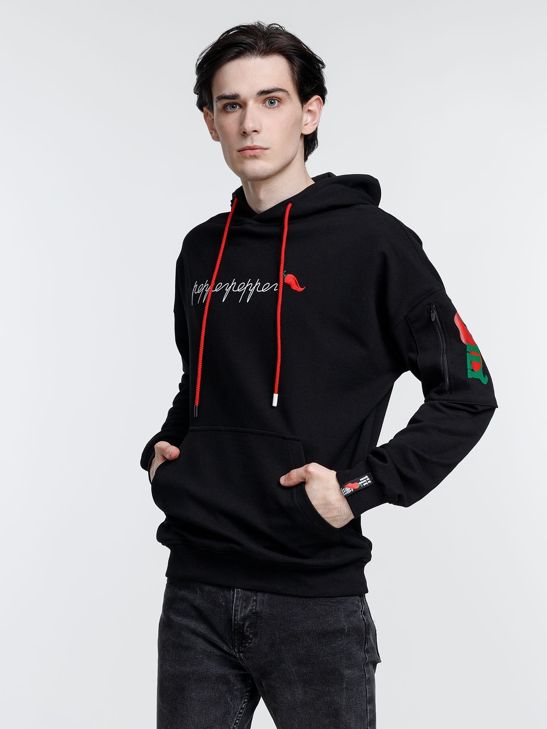 Худи унисекс Hand Some, черное с логотипом