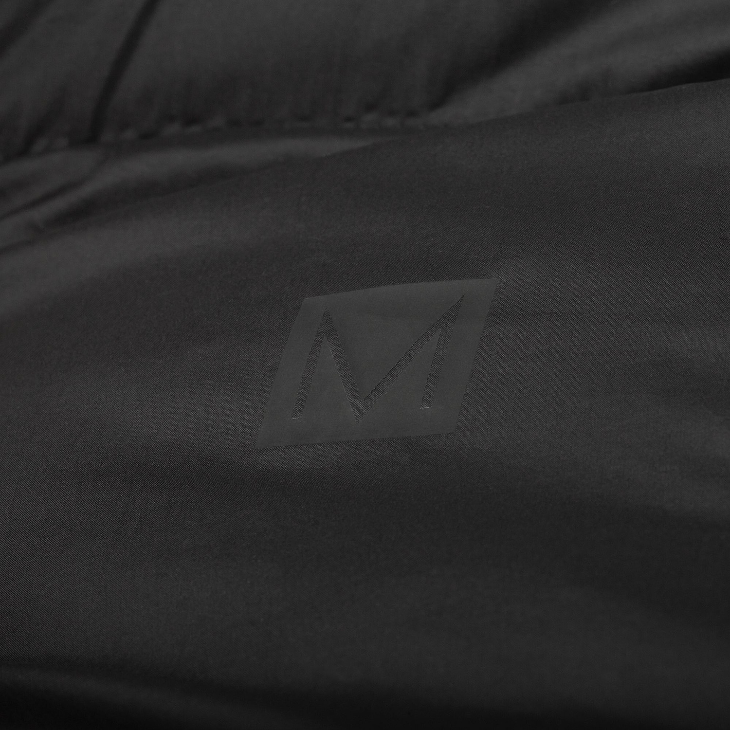 Пуховик унисекс Kapsula, черный с логотипом