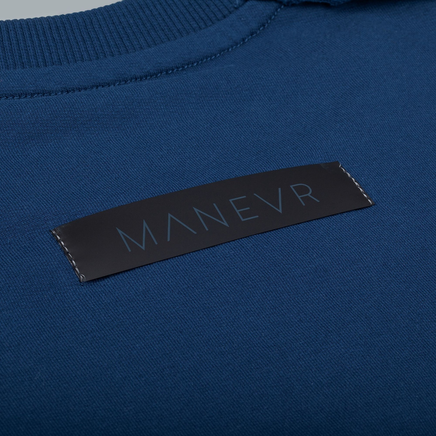 Свитшот унисекс Vozduh, темно-синий с логотипом