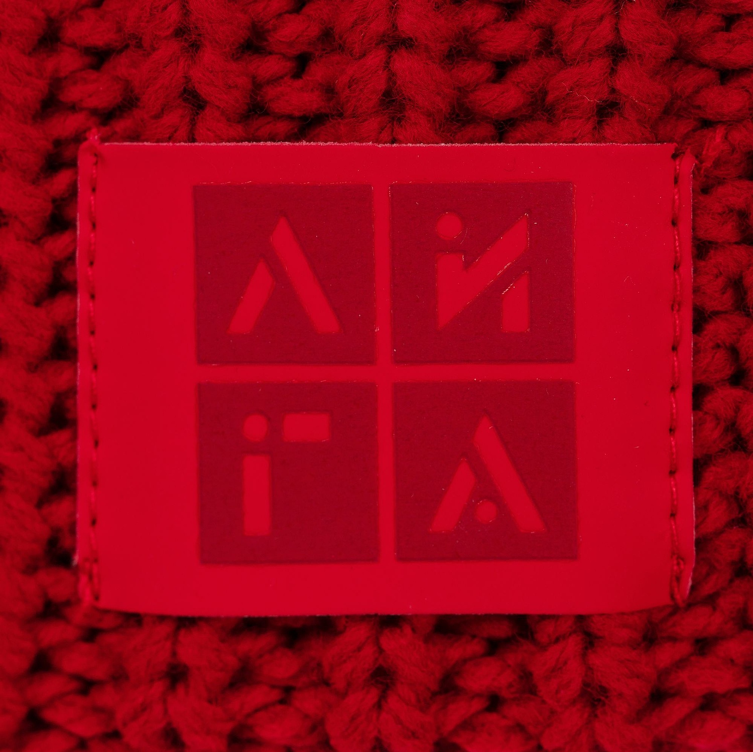 Шапка Nordkyn, красная с логотипом