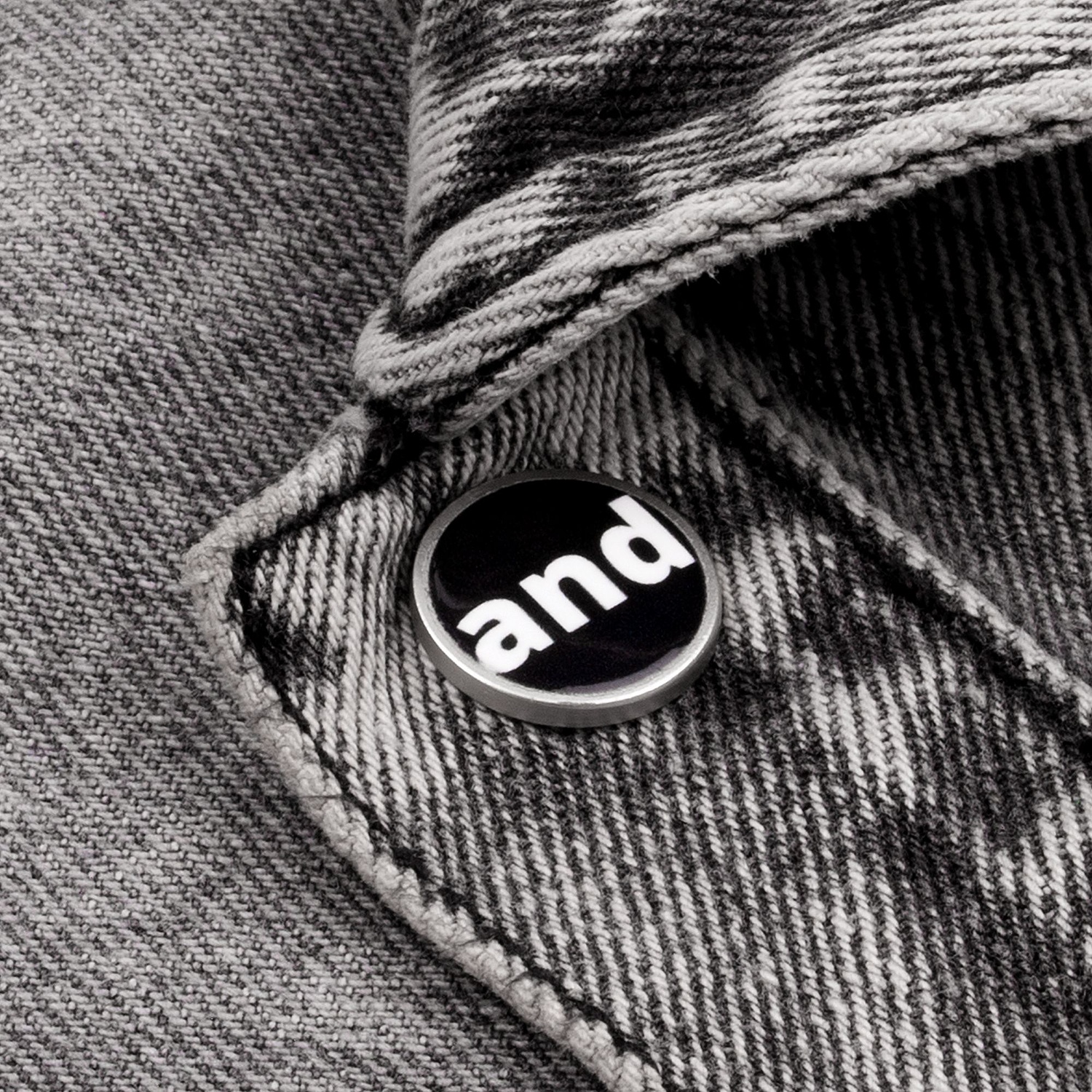 Куртка джинсовая O2, серая с логотипом