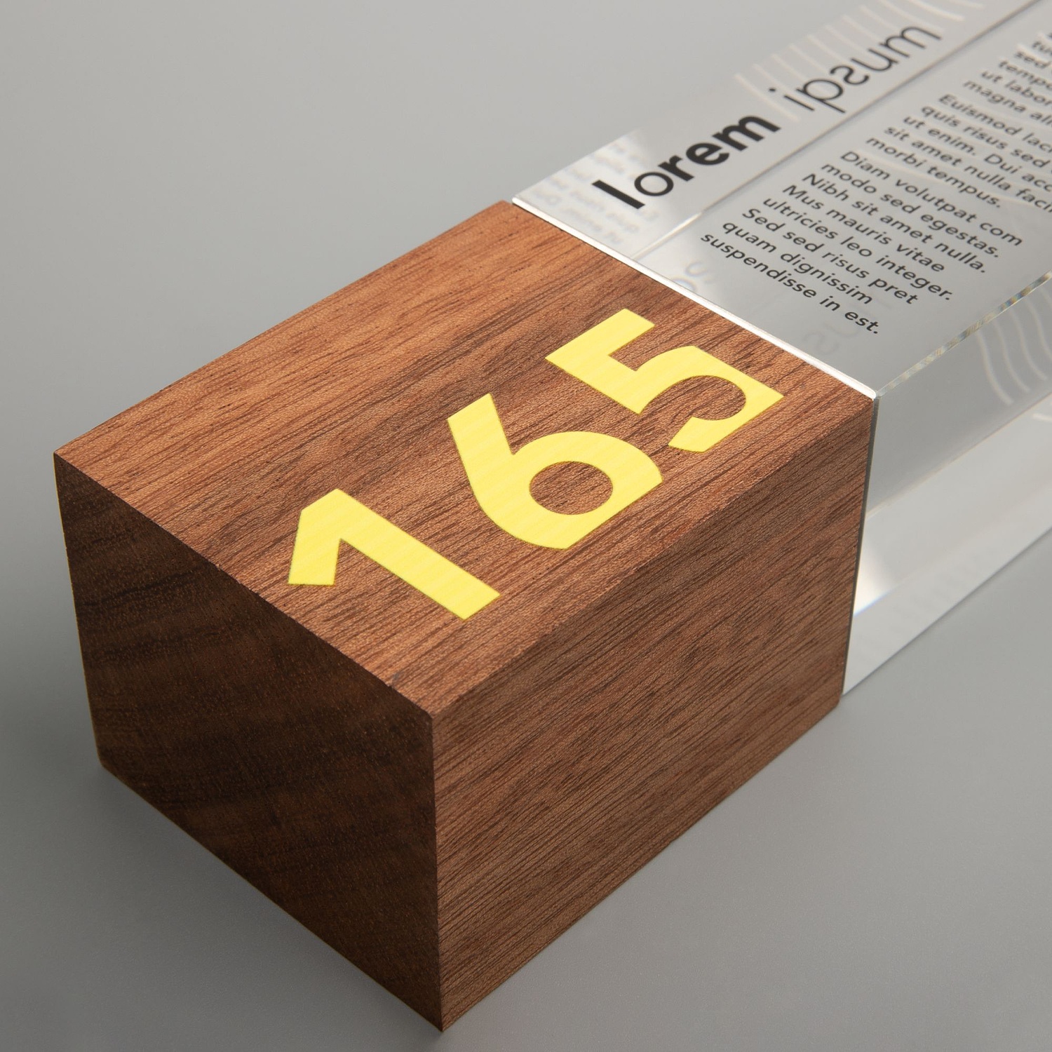 Стела Standpoint, ver.1 с логотипом