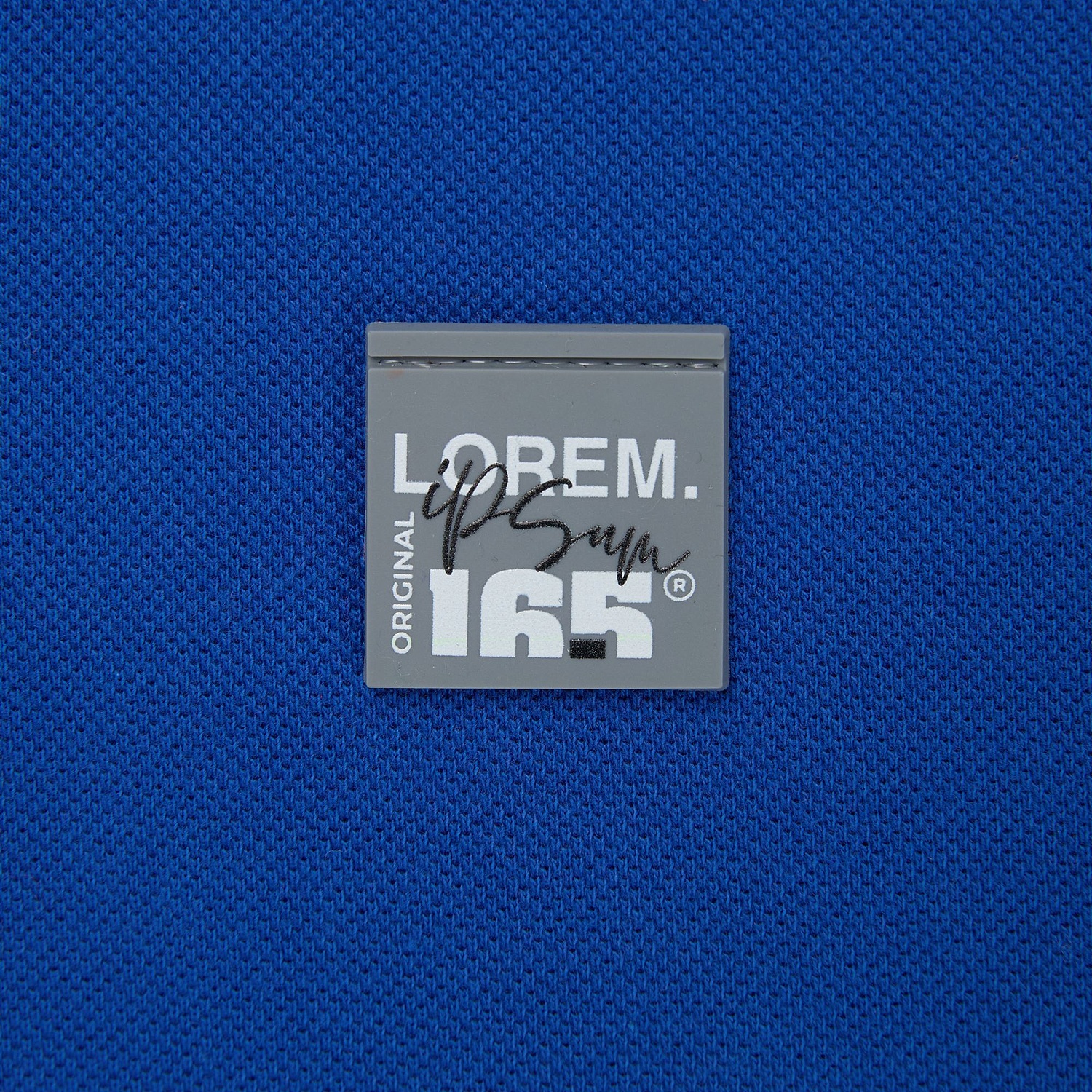 Лейбл из ПВХ Kare, серый с логотипом