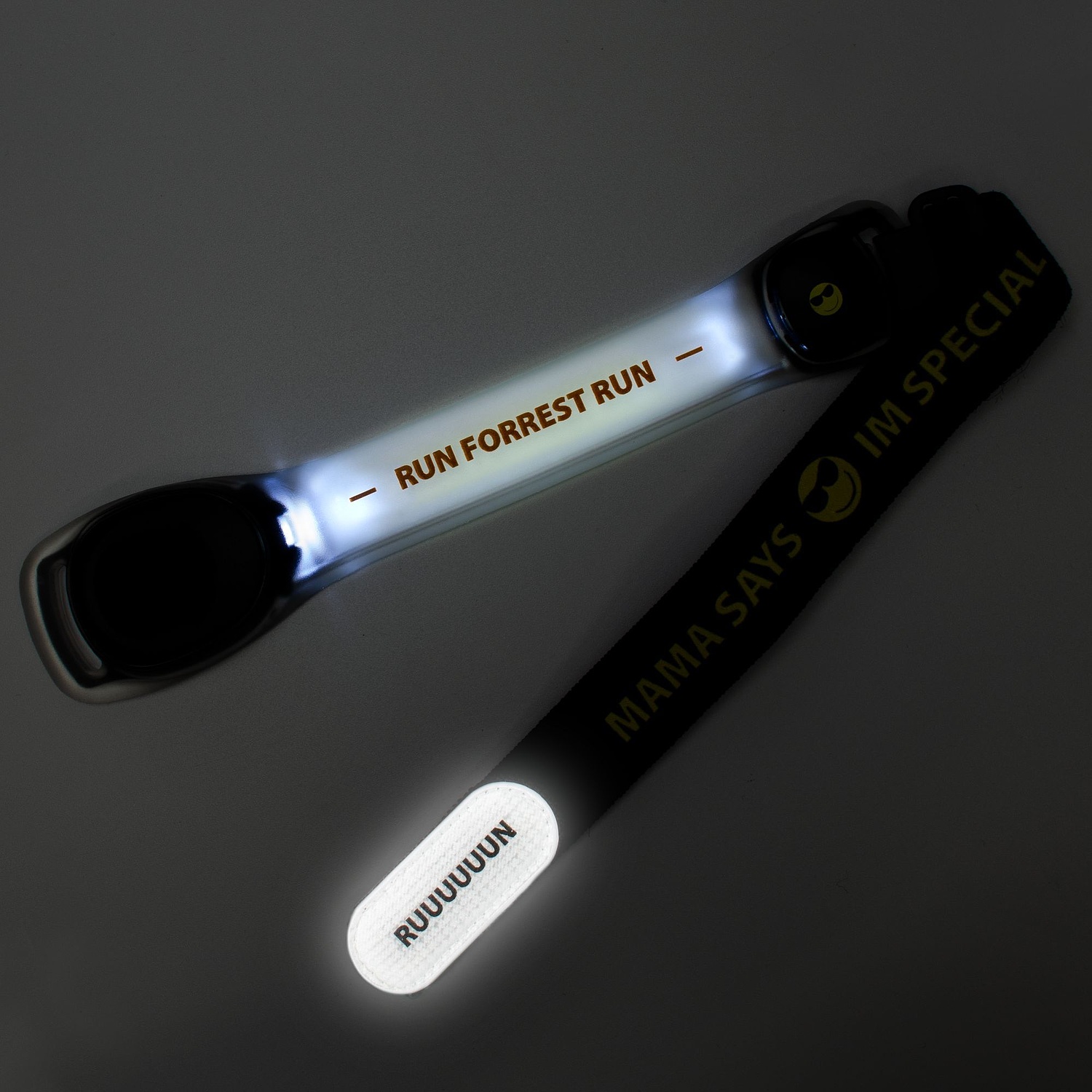 Фонарик — маячок безопасности Forrest Run, черный