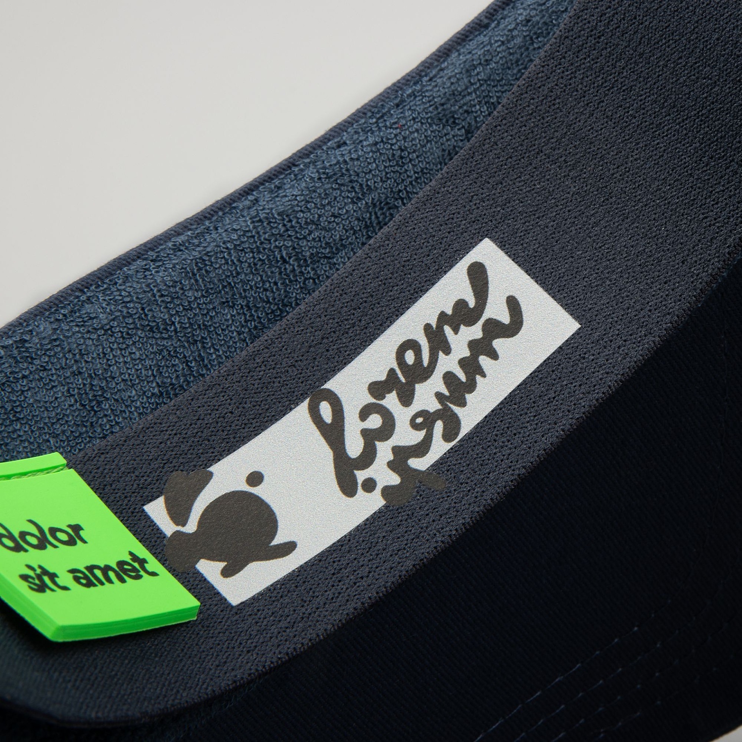 Козырек Viseros, темно-синий с логотипом