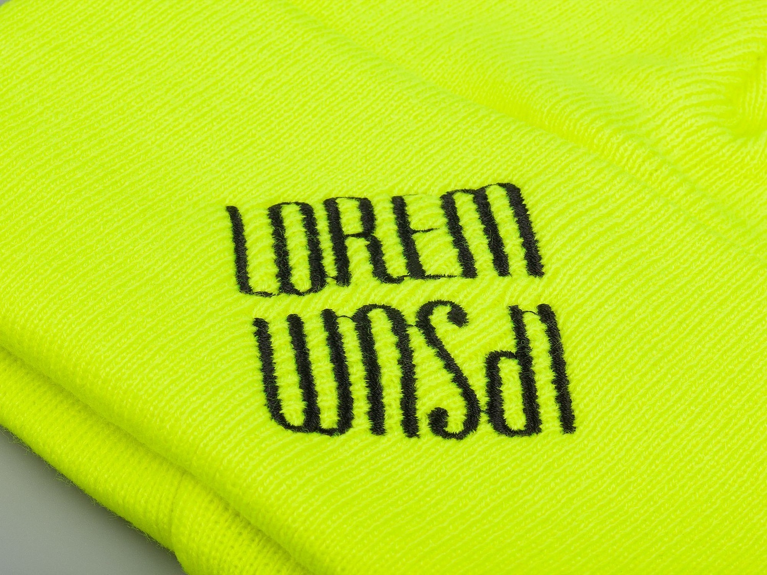 Шапка Urban Flow, салатовый неон с логотипом