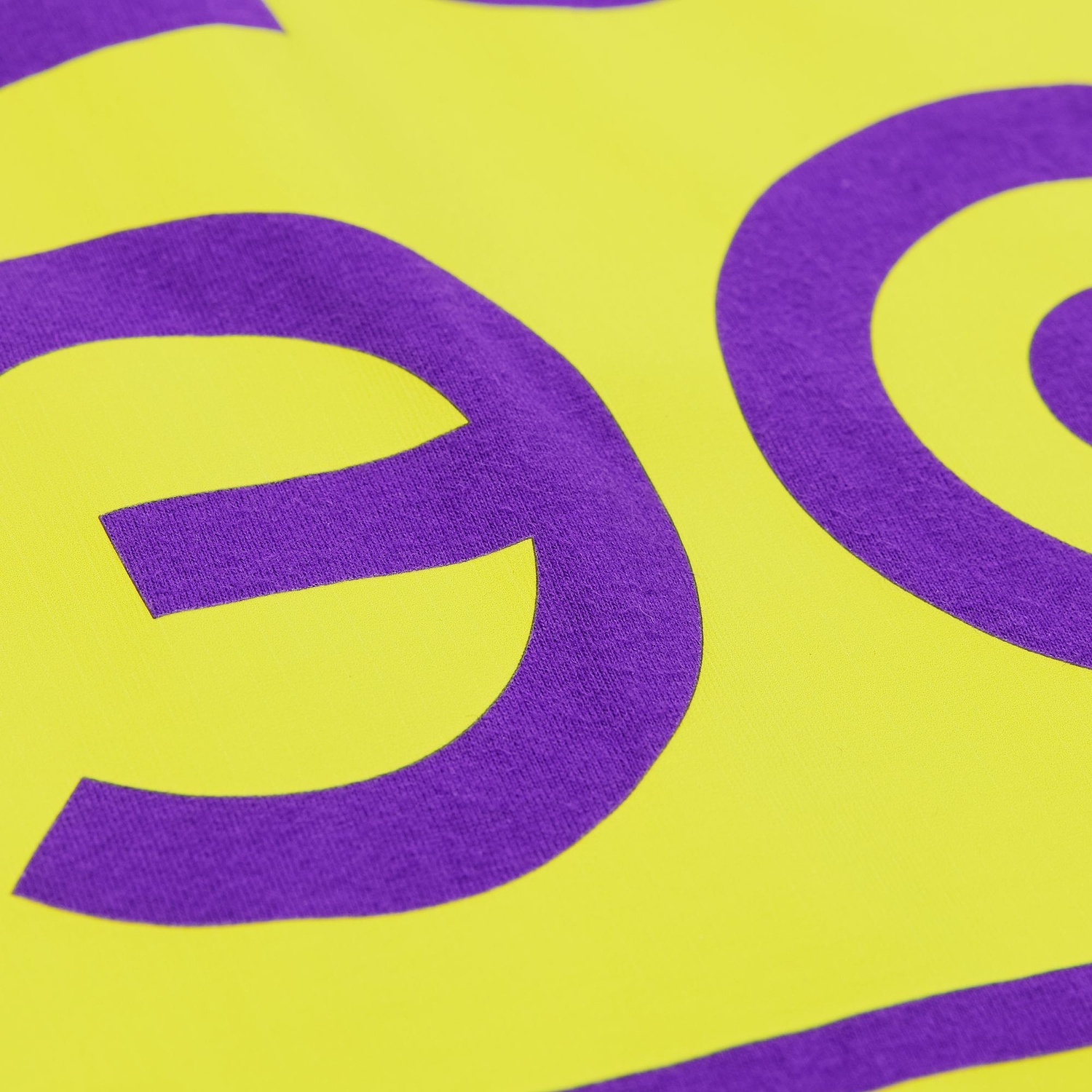 Футболка унисекс Regent 150, фиолетовая с логотипом