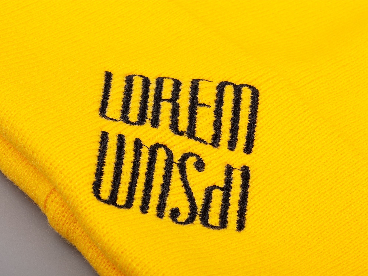 Шапка Urban Flow, желтая с логотипом