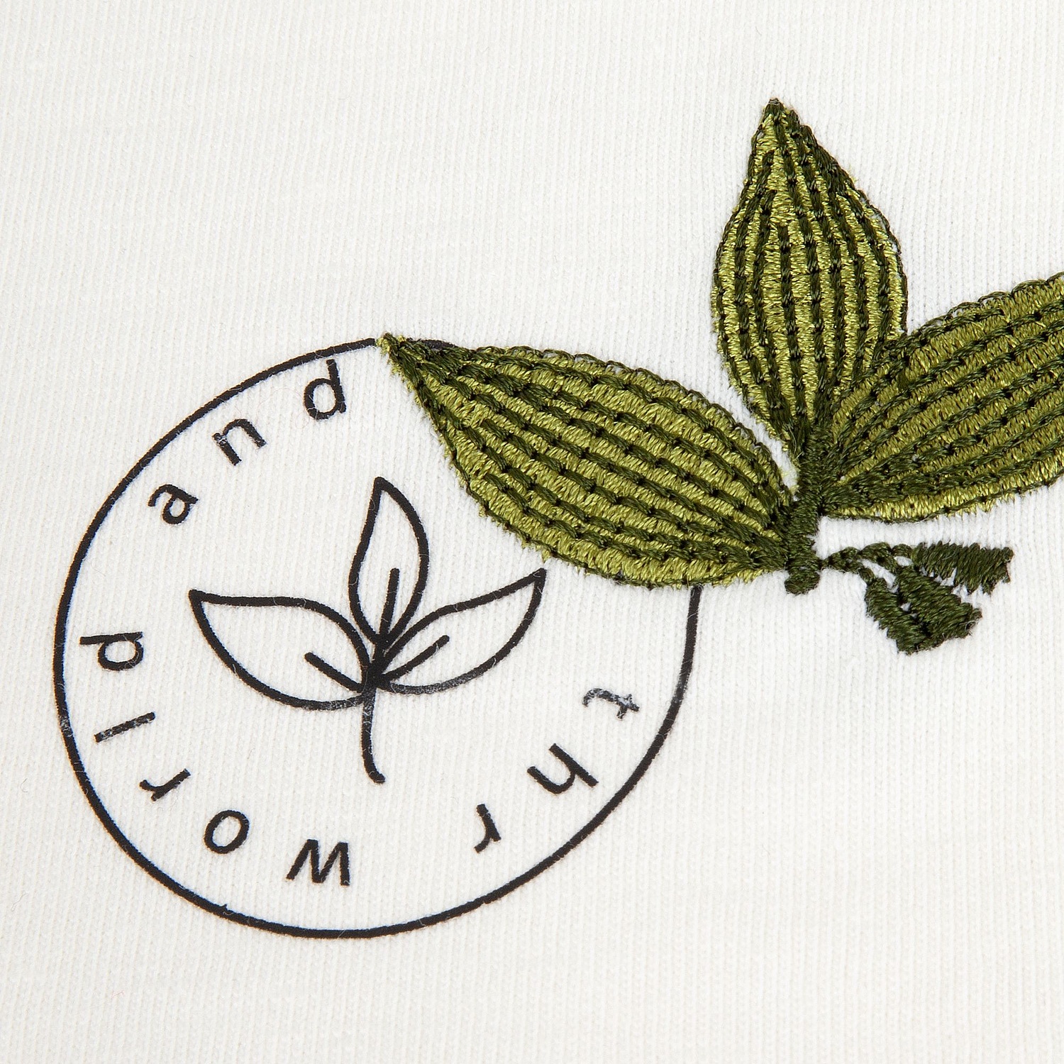 Футболка унисекс оверсайз T2, молочно-белая с логотипом