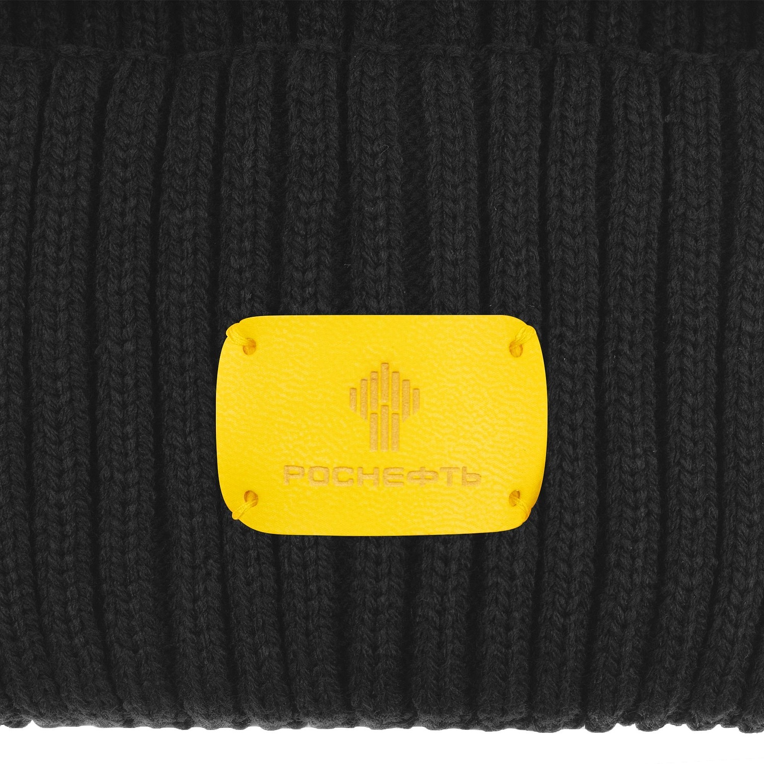 Шапка Yong, черная с логотипом