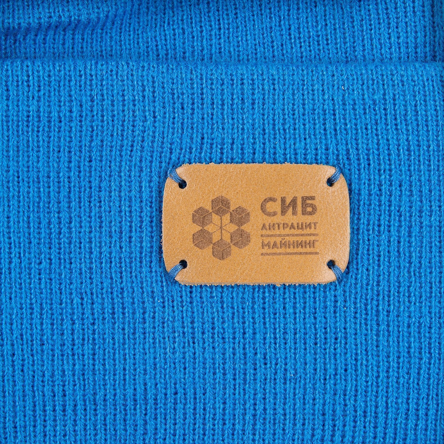 Лейбл кожаный Beta, S, бежевый с логотипом