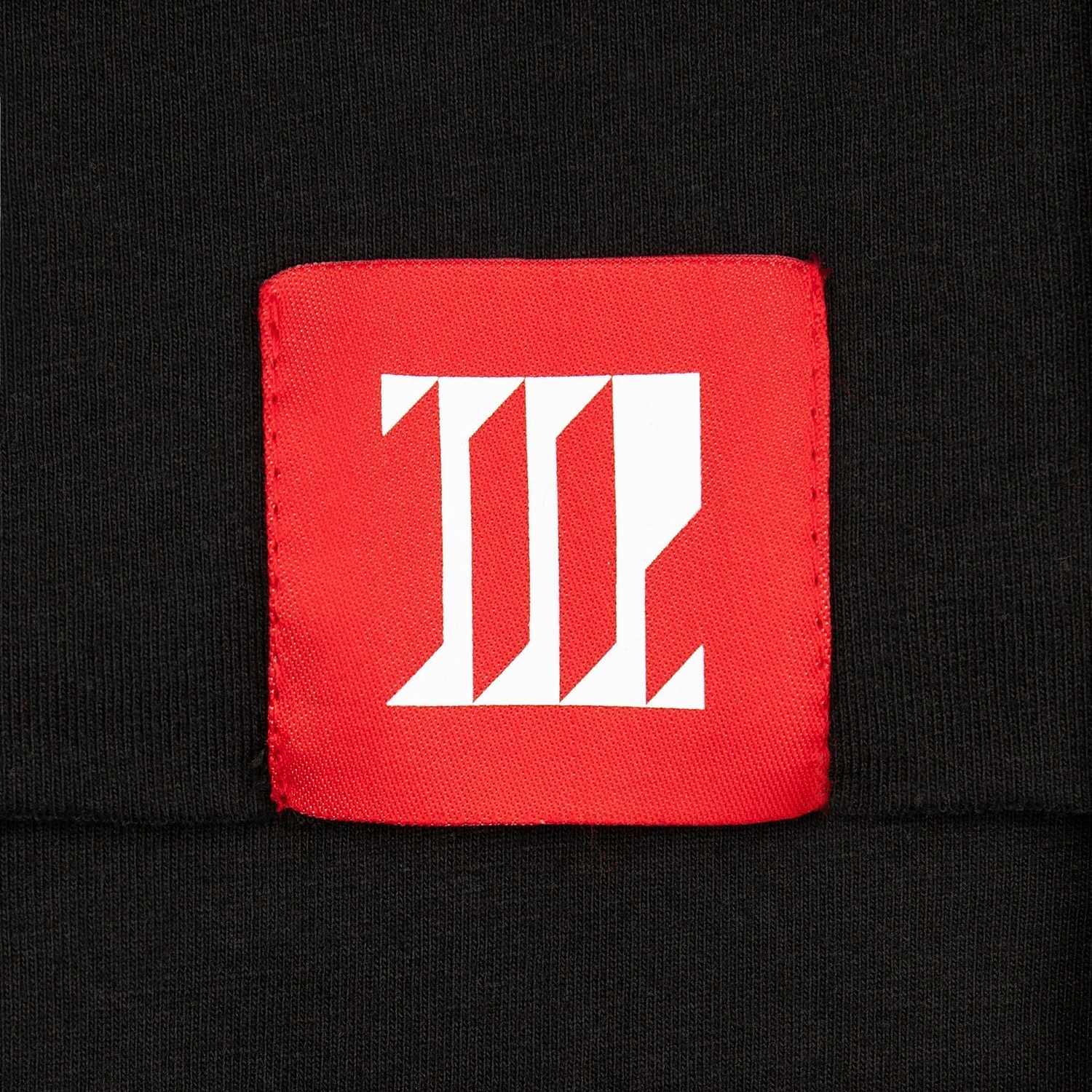 Лейбл тканевый Epsilon, L, красный с логотипом