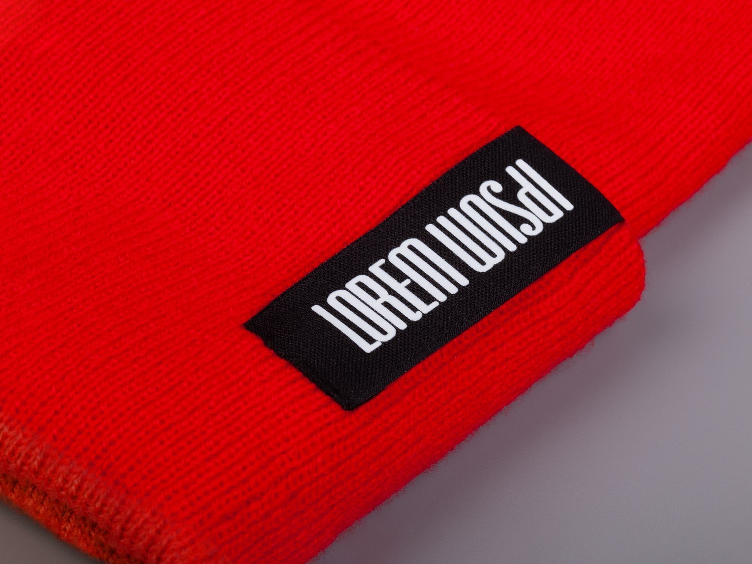 Шапка Urban Flow, красная с логотипом