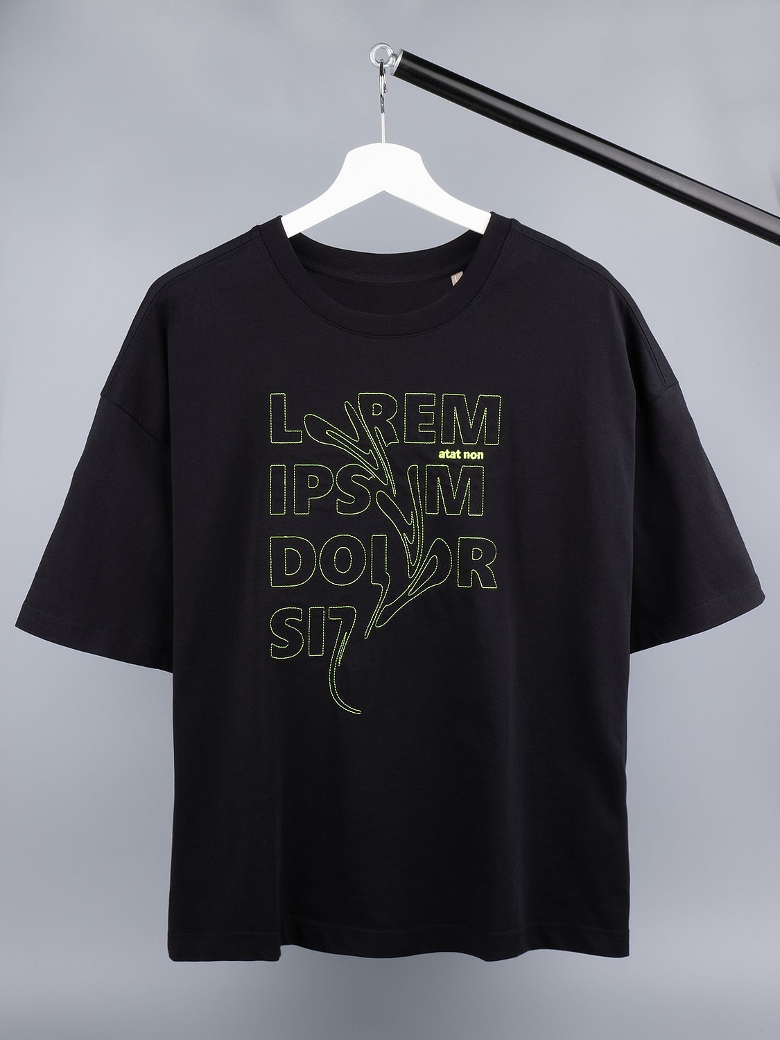 Футболка оверсайз женская Boxy Women, белая с логотипом