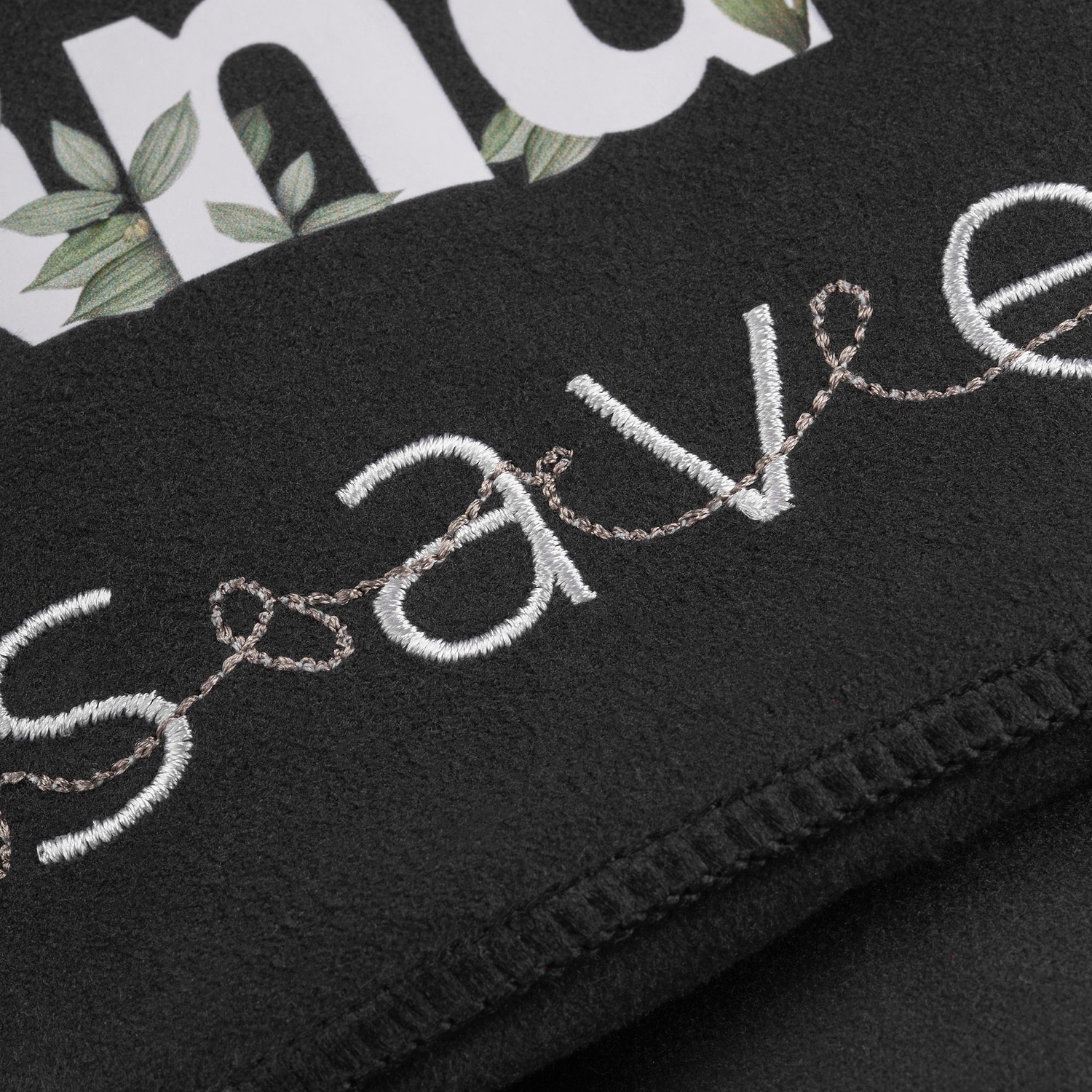 Полотенце спортивное Snaab, черное с логотипом