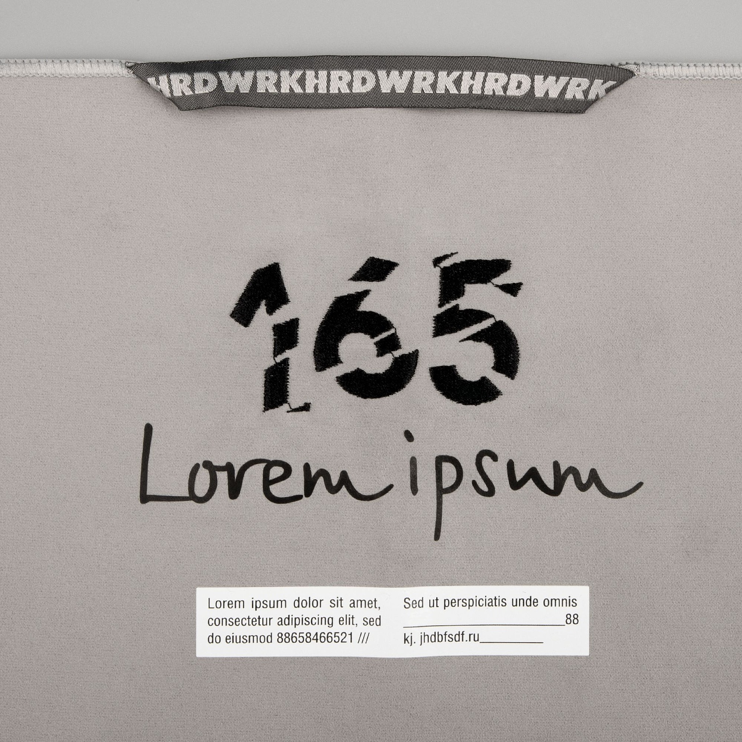 Полотенце спортивное Hard Work, серое с логотипом