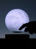 Левитирующая луна MoonFlight с пластиковой подставкой с логотипом