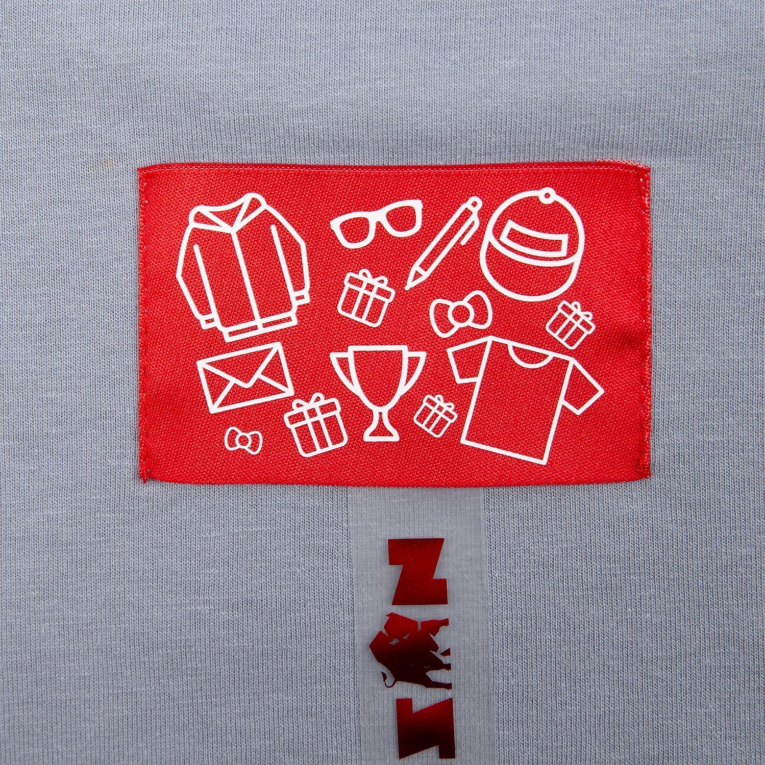 Лейбл тканевый Epsilon, XL, красный с логотипом