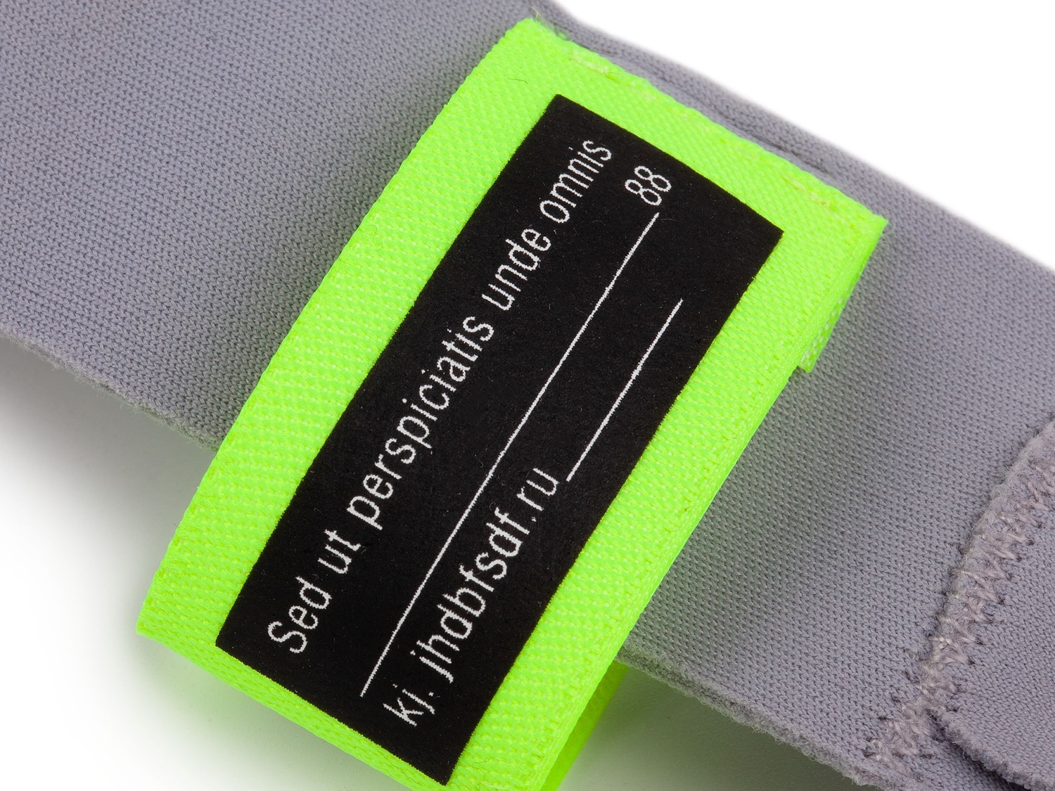 Козырек Begi, серый с логотипом