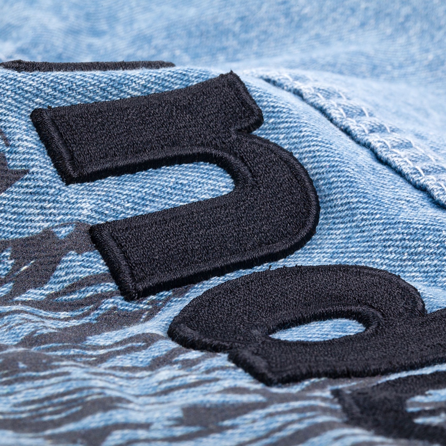 Куртка джинсовая O2, голубая с логотипом