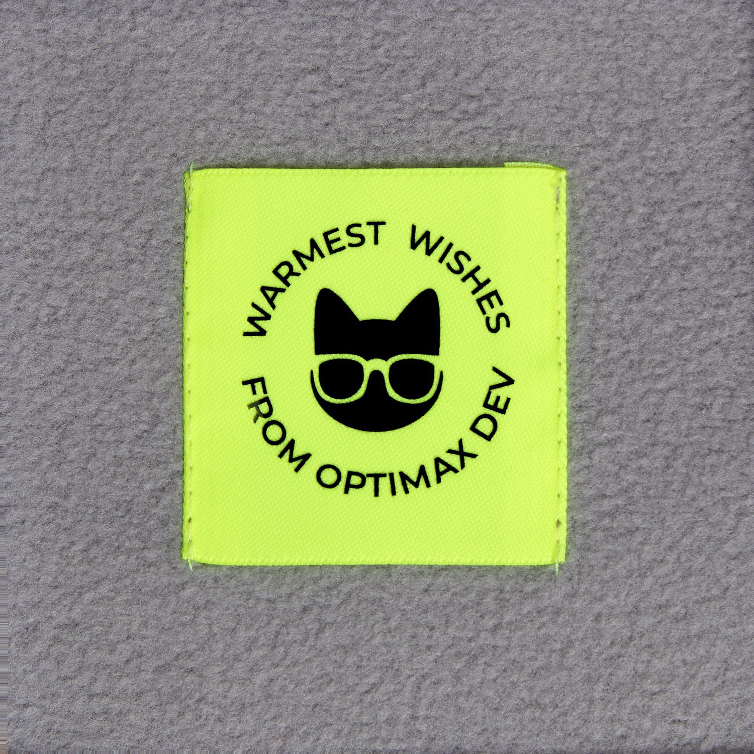 Лейбл тканевый Epsilon, L, желтый неон с логотипом