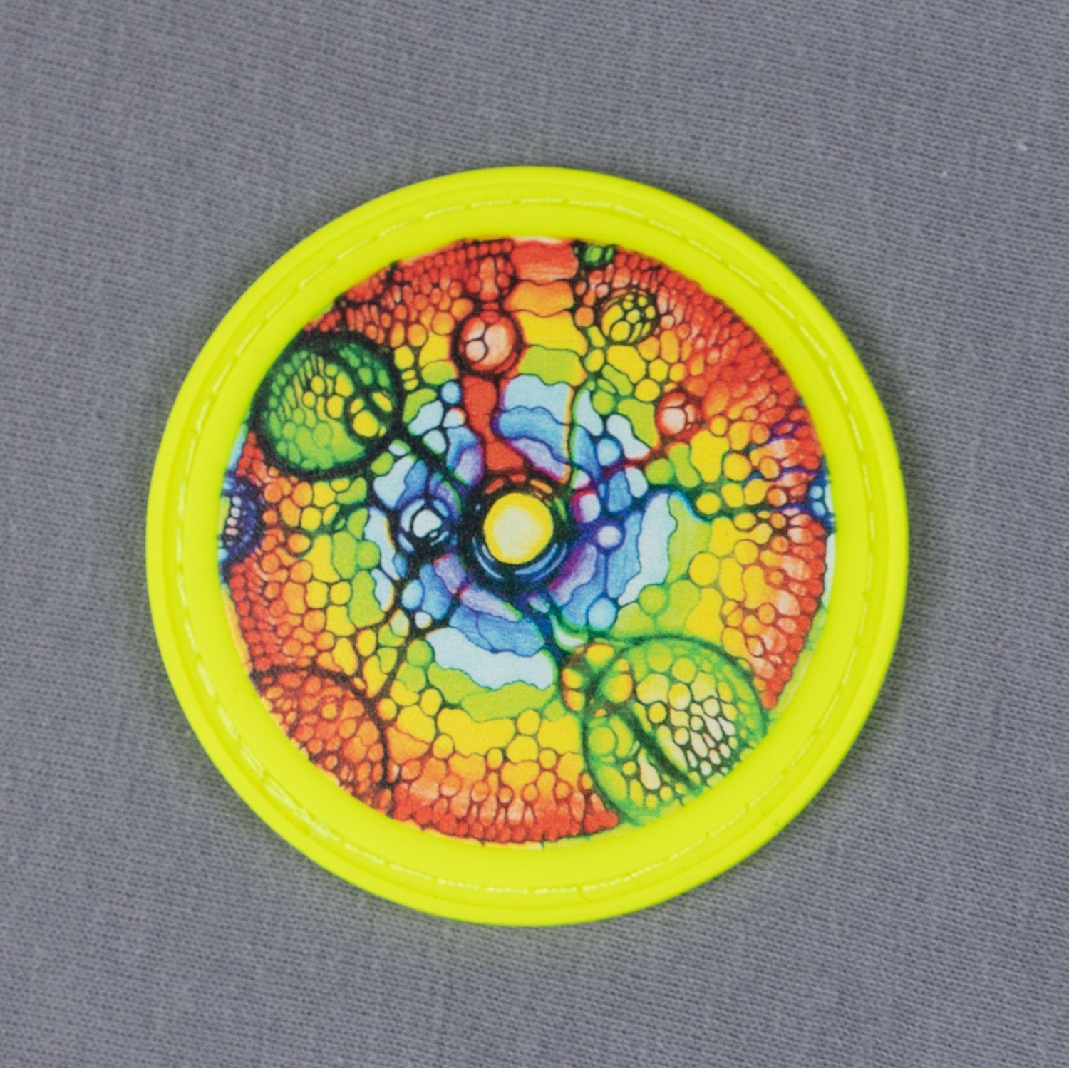 Лейбл из ПВХ Dzeta Round, L, желтый неон