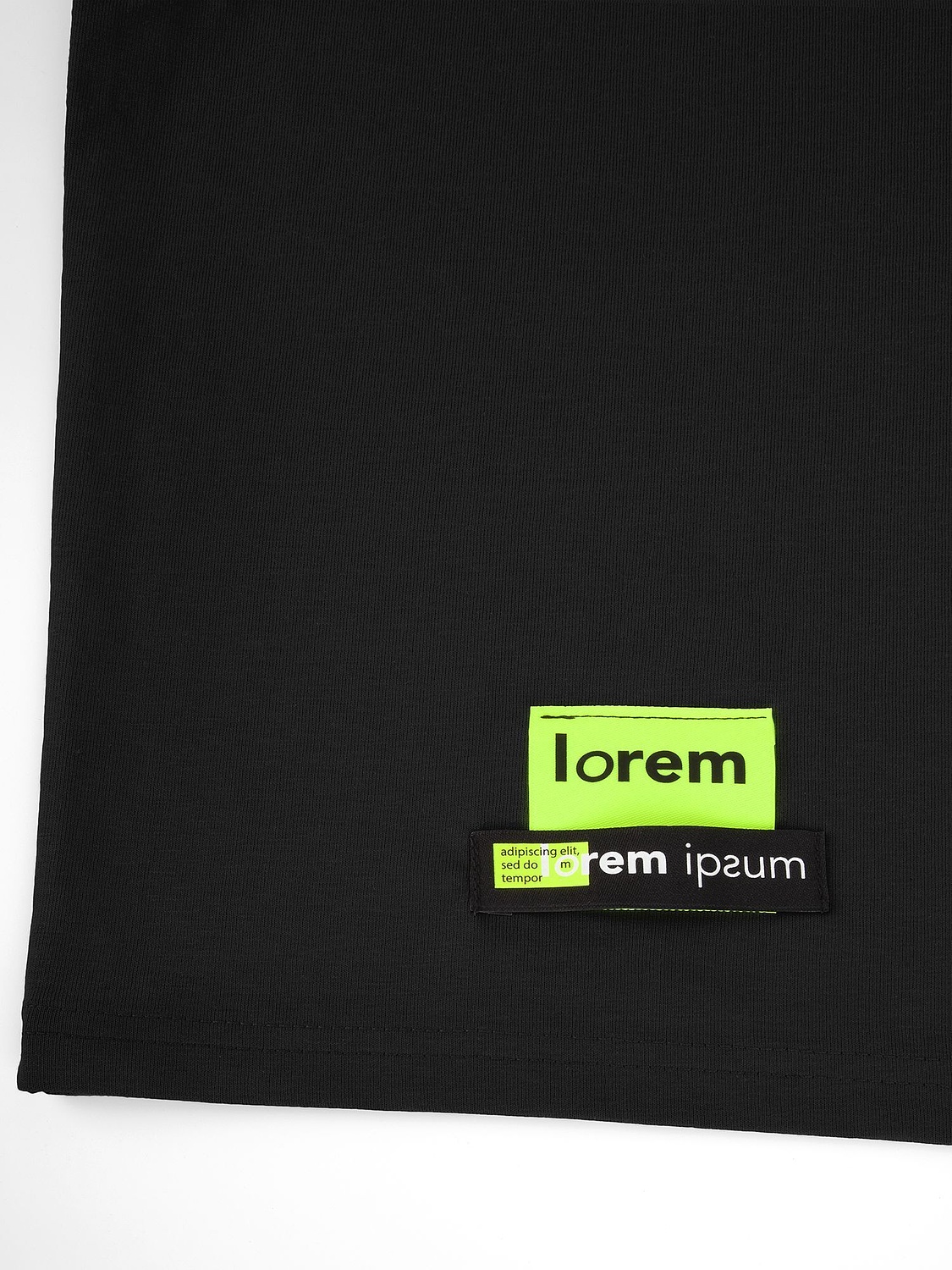 Футболка унисекс оверсайз T3, черная с логотипом