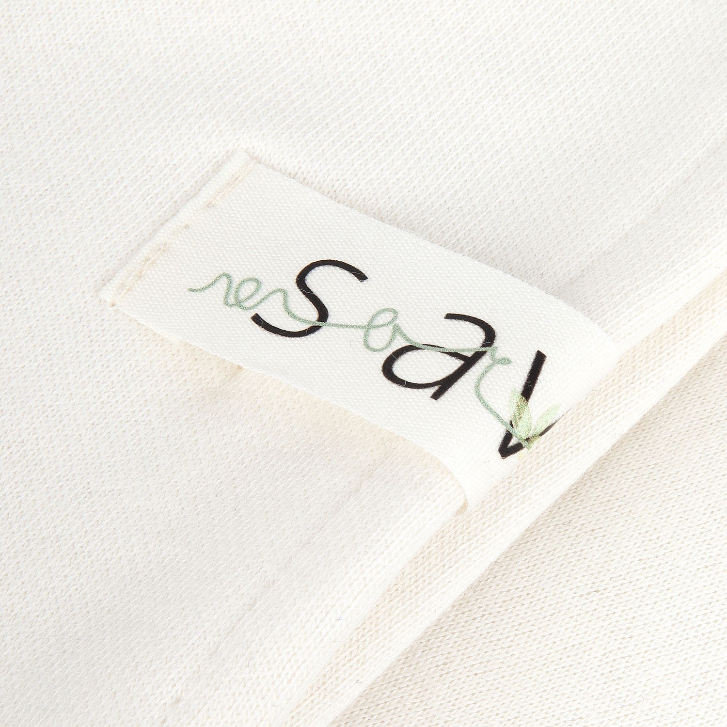 Джоггеры J2, молочно-белые с логотипом